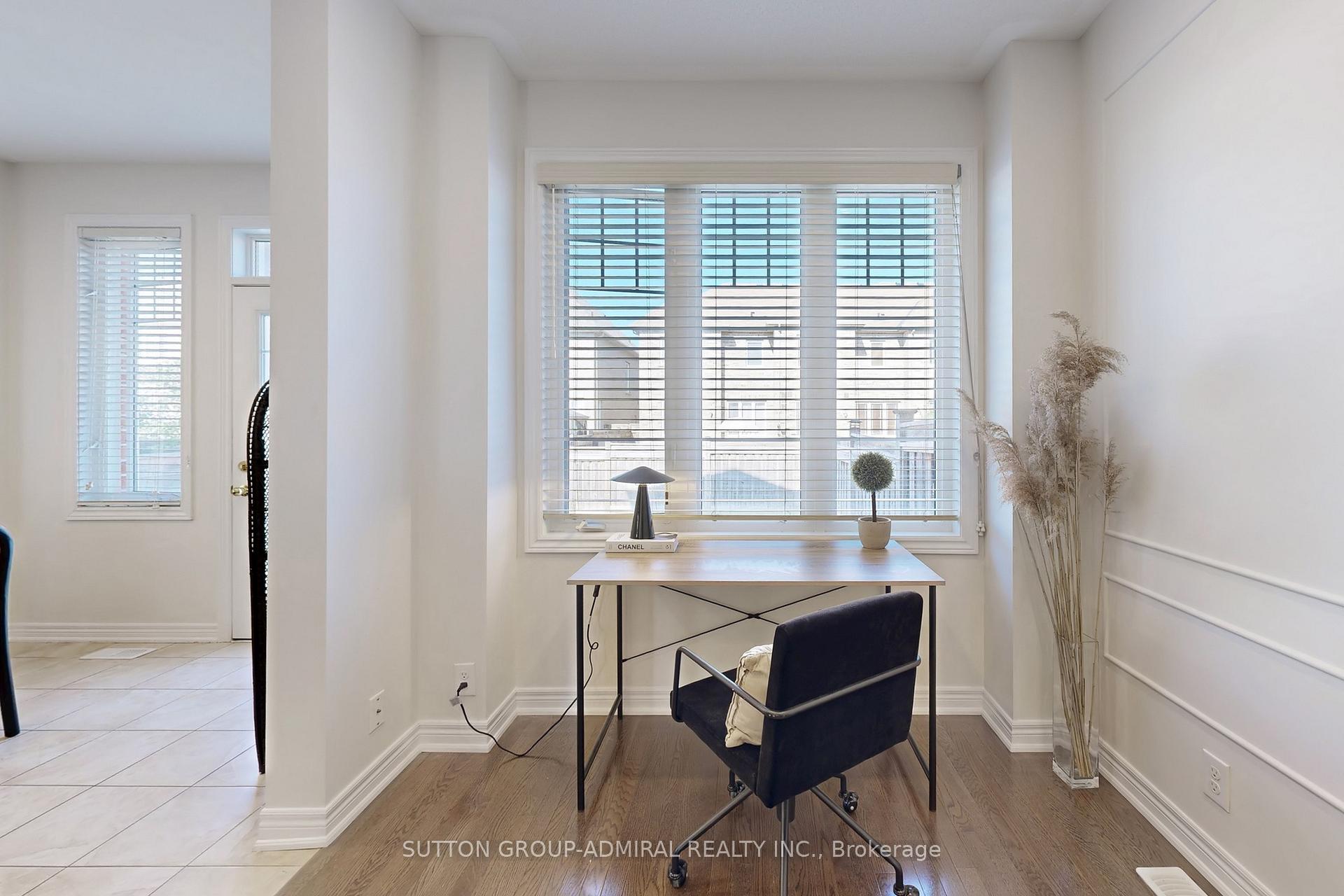 Photo 9 of 95 Southdown Avenue, Vaughan, Patterson — HOMEH