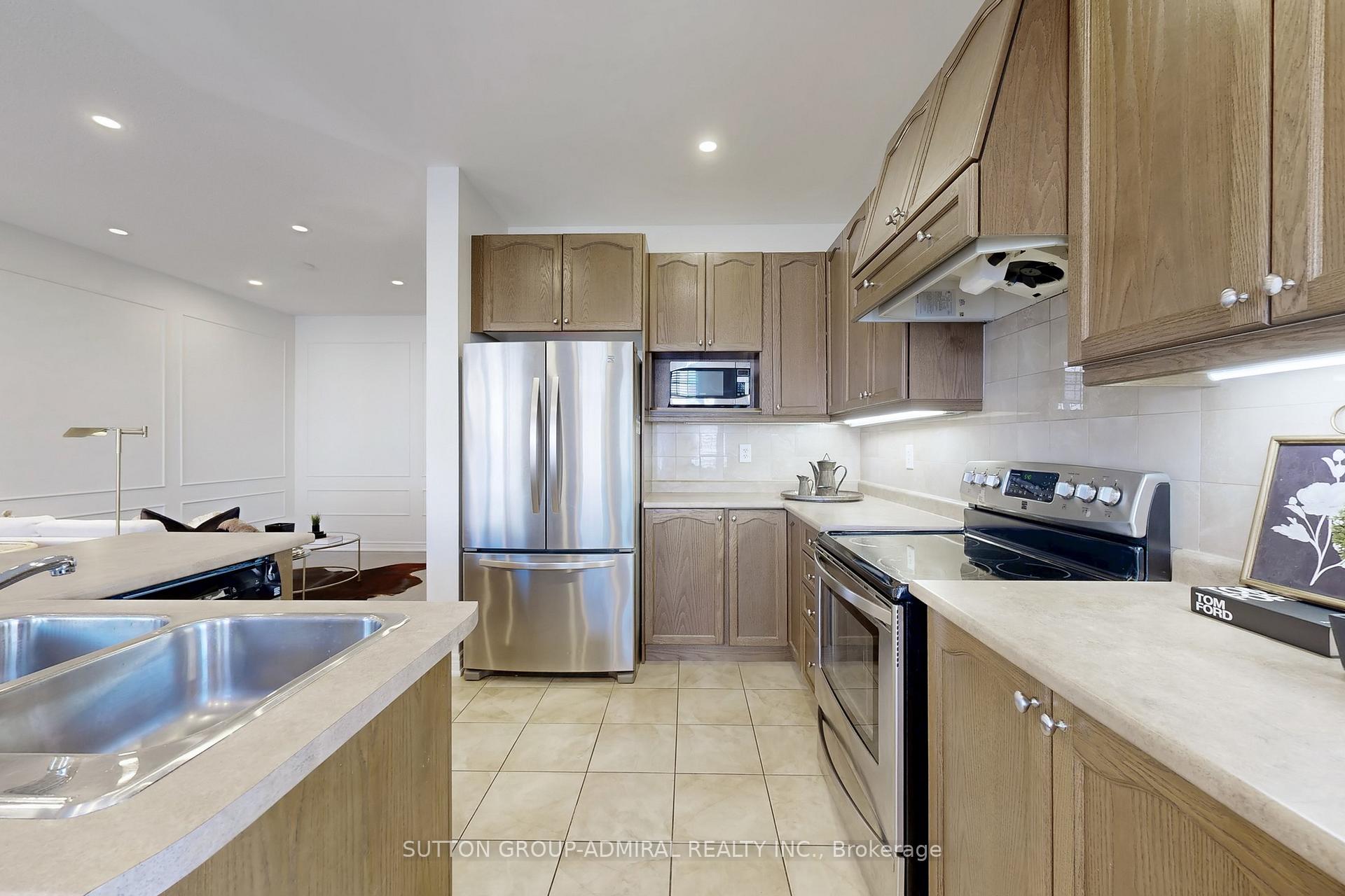 Photo 14 of 95 Southdown Avenue, Vaughan, Patterson — HOMEH