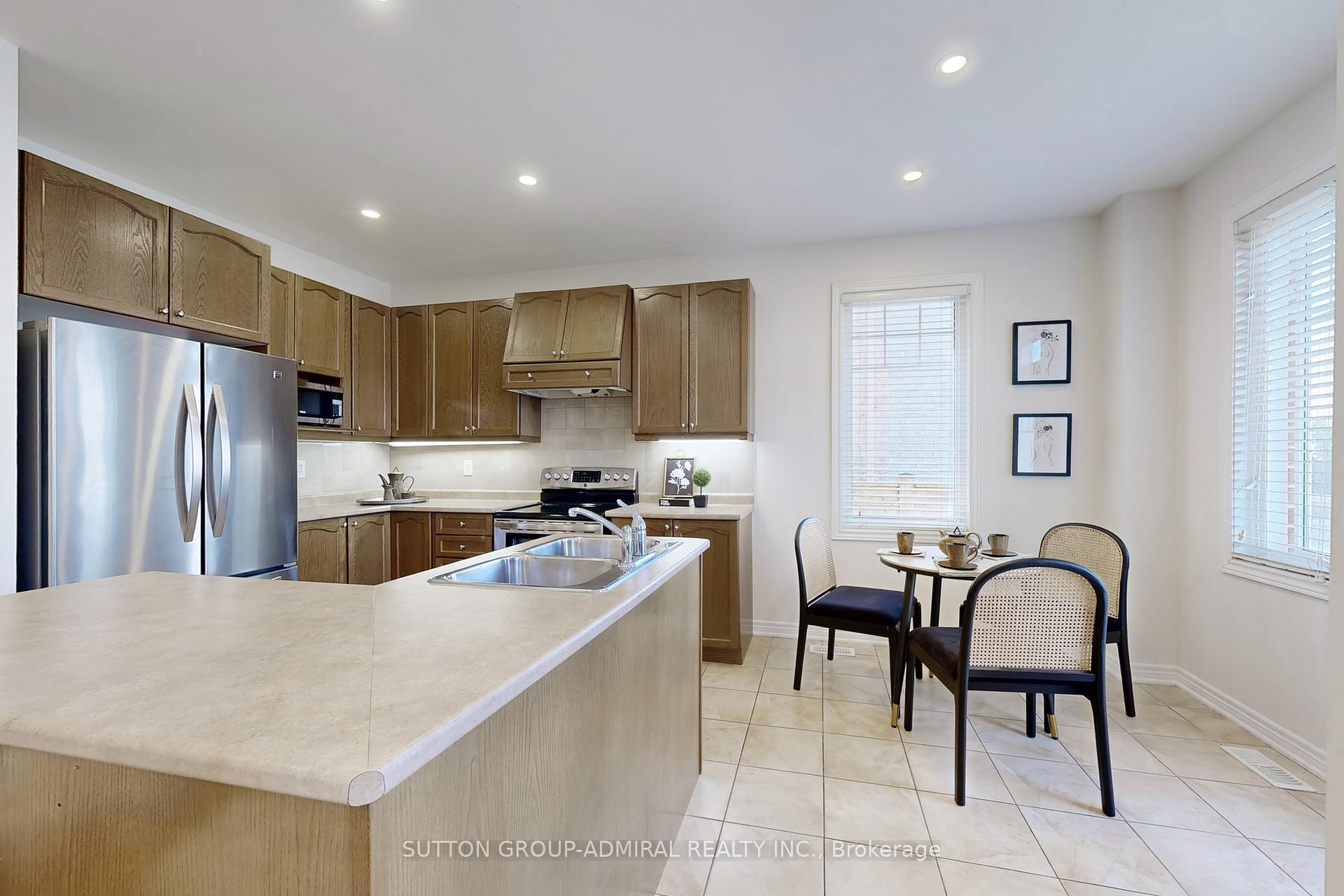 Photo 17 of 95 Southdown Avenue, Vaughan, Patterson — HOMEH