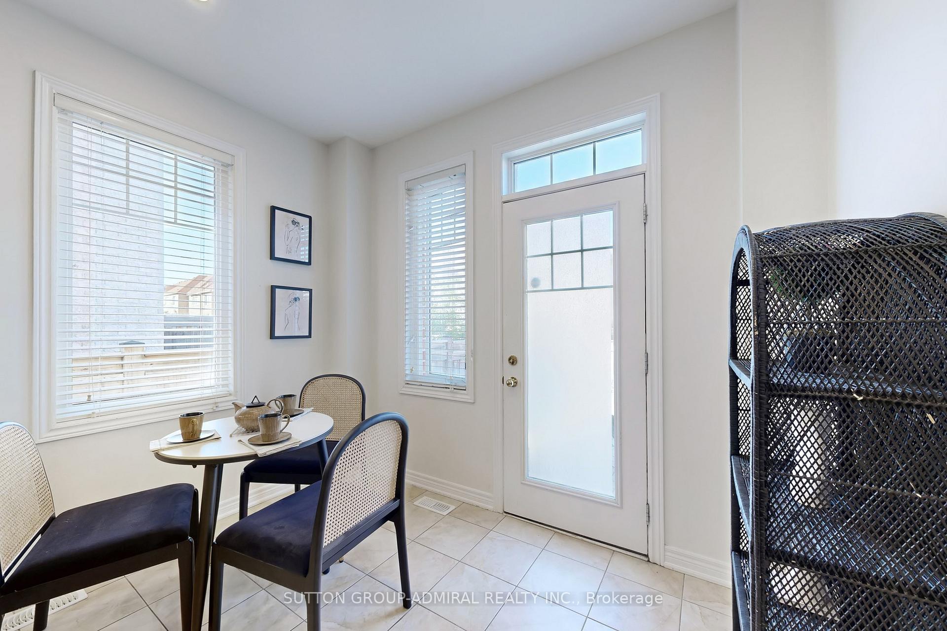 Photo 18 of 95 Southdown Avenue, Vaughan, Patterson — HOMEH