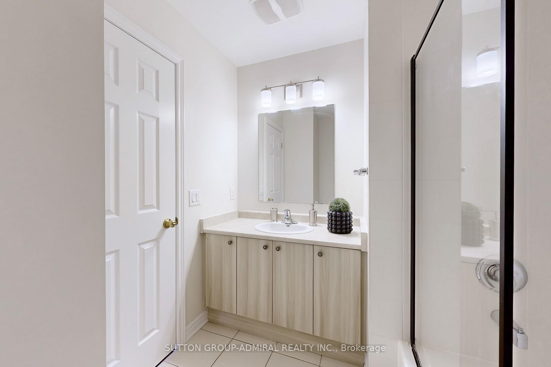 Photo 41 of 95 Southdown Avenue, Vaughan, Patterson — HOMEH