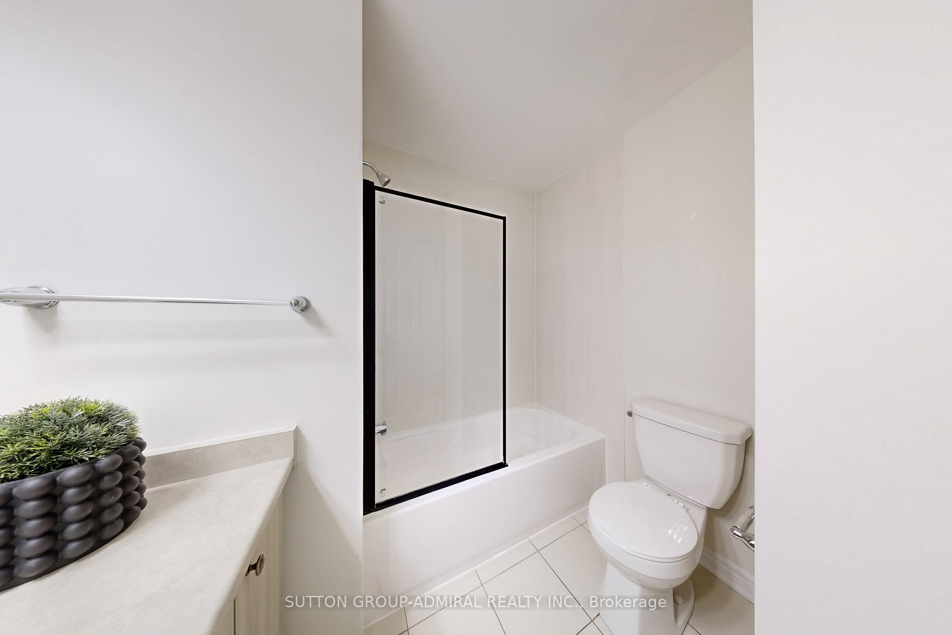 Photo 43 of 95 Southdown Avenue, Vaughan, Patterson — HOMEH
