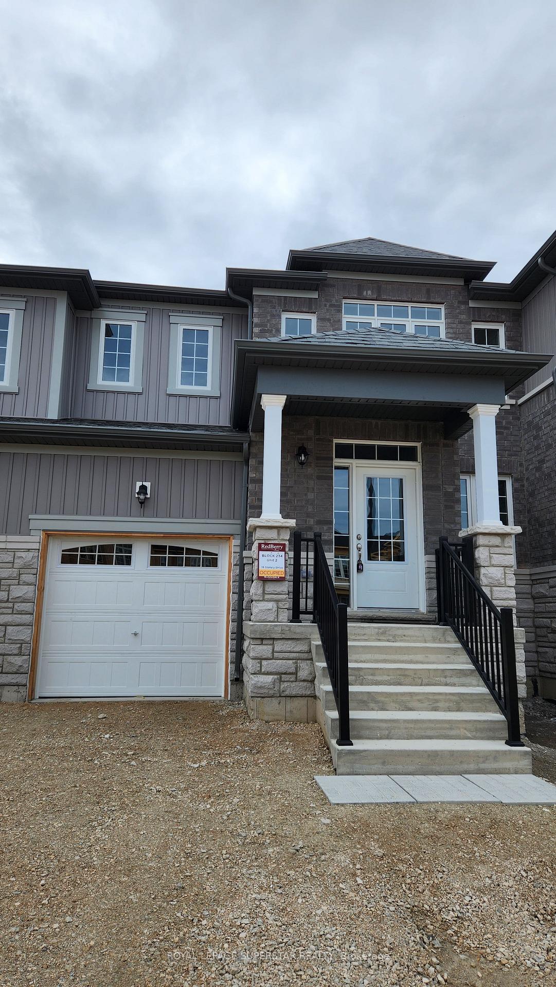 Photo 10 of 18 Stately Drive, Wasaga Beach — HOMEH