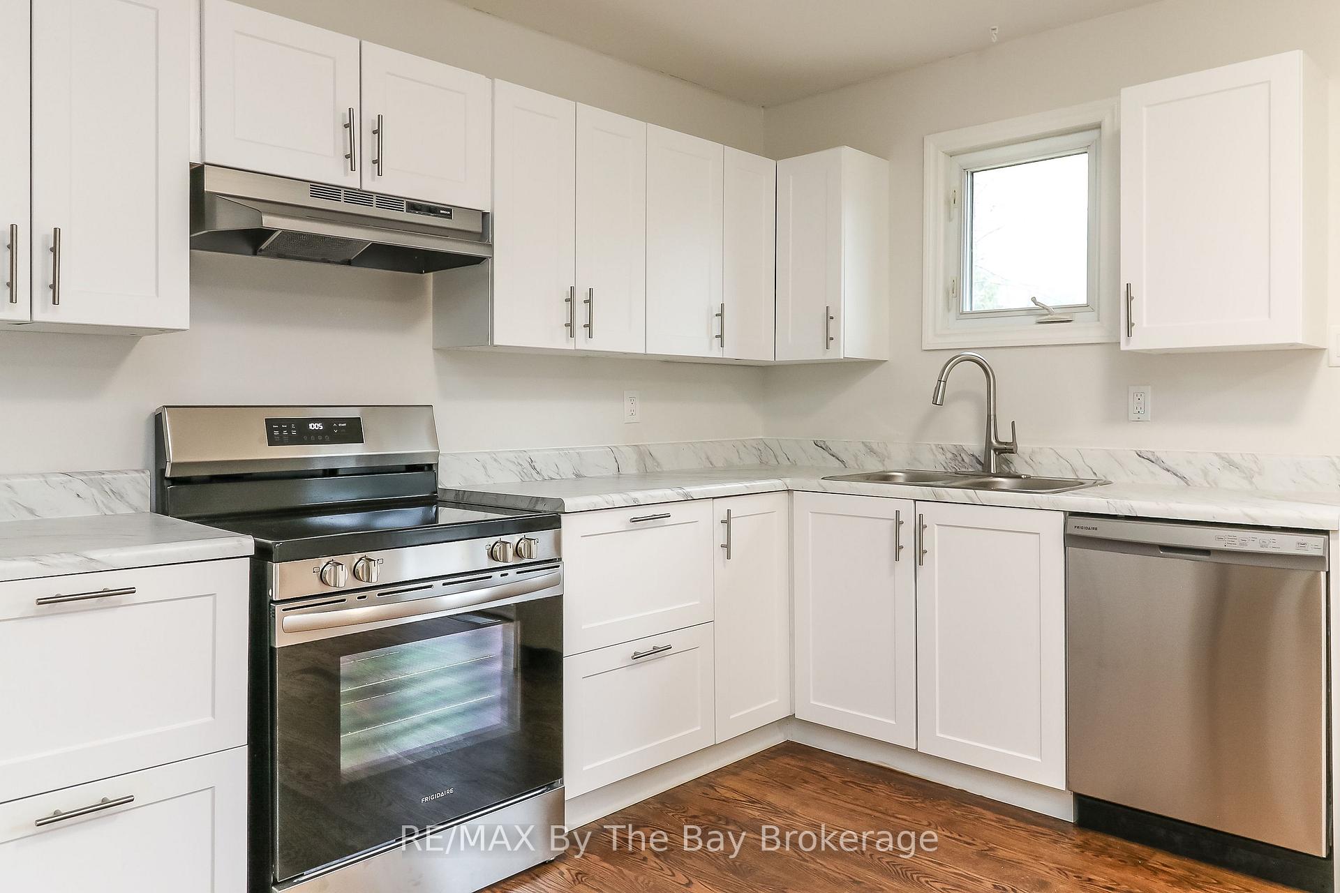 Photo 25 of 12 Bridlewood Crescent, Wasaga Beach — HOMEH