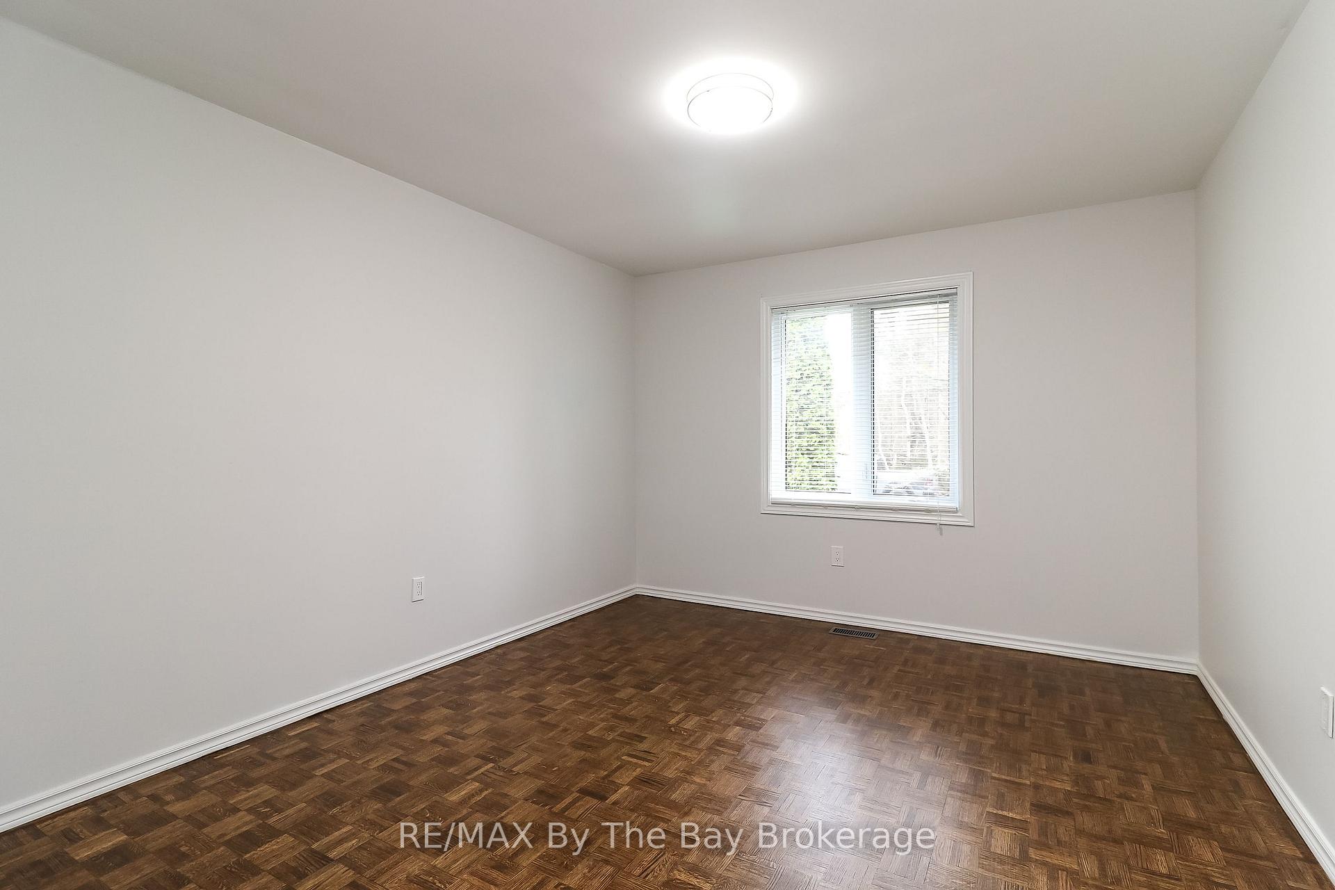 Photo 35 of 12 Bridlewood Crescent, Wasaga Beach — HOMEH