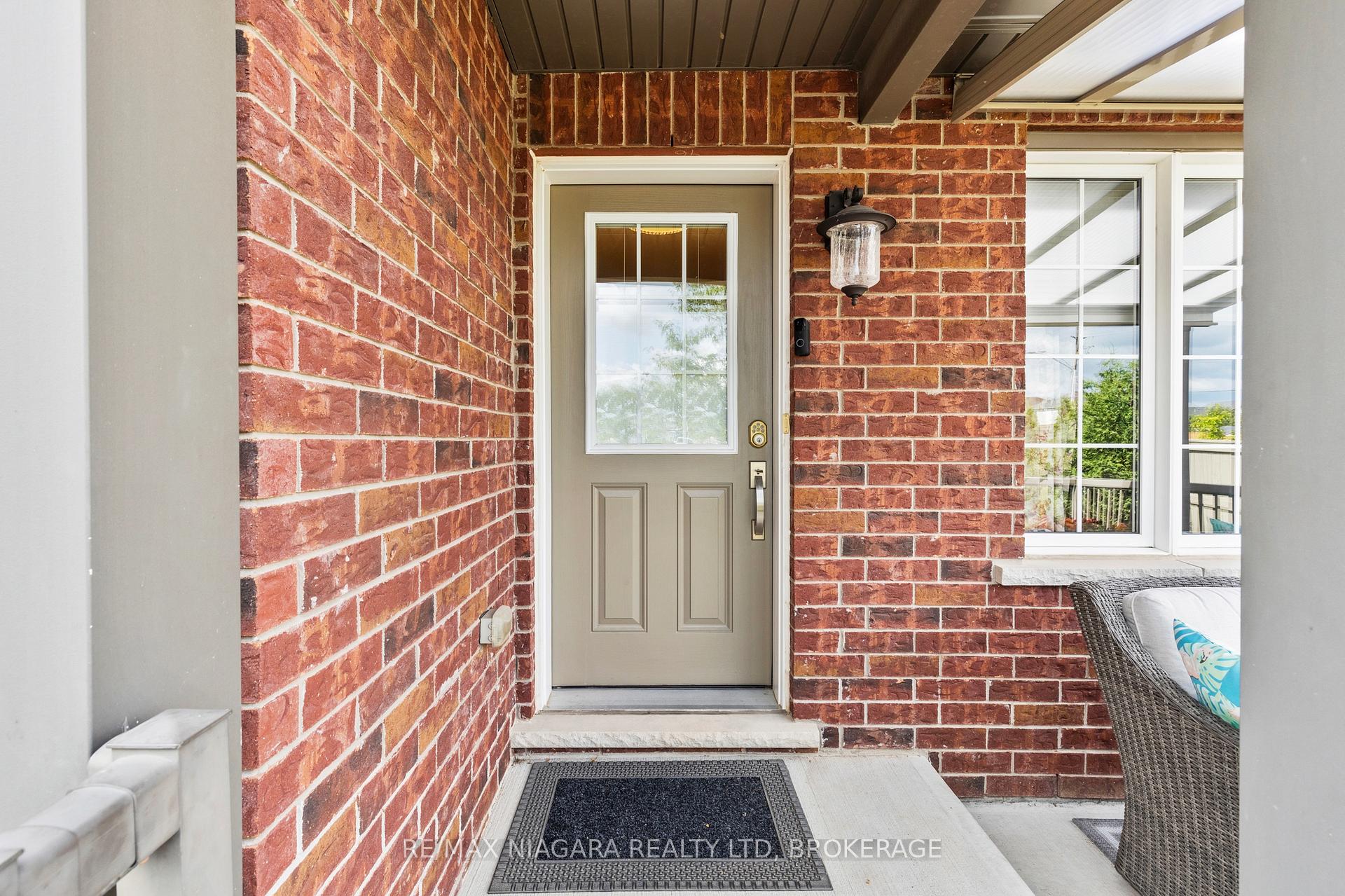 Photo 4 of 78 Falcon Drive, Welland, Coyle Creek — HOMEH