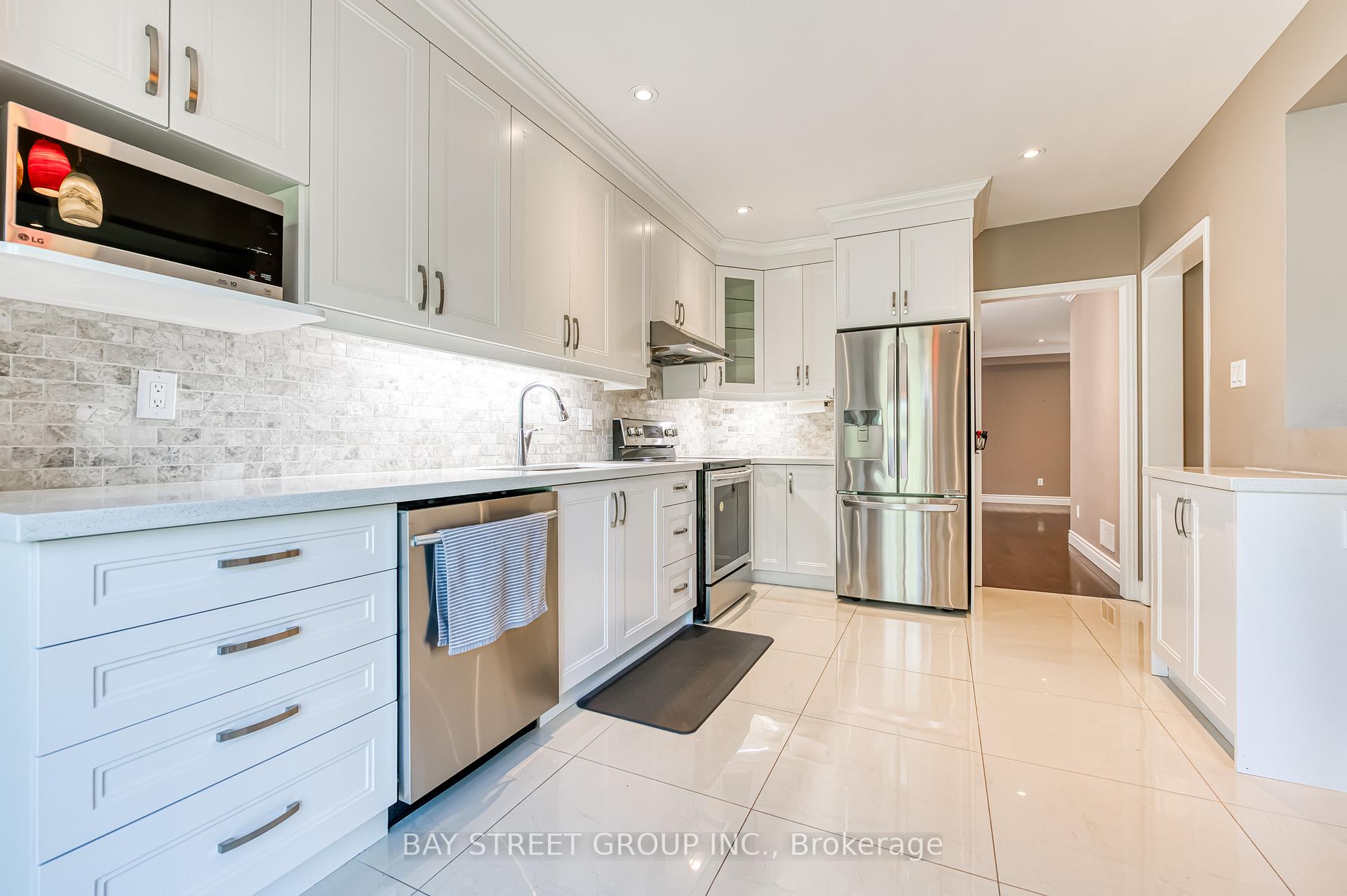 Photo 14 of 15 Glenbury Drive, Vaughan, Brownridge — HOMEH