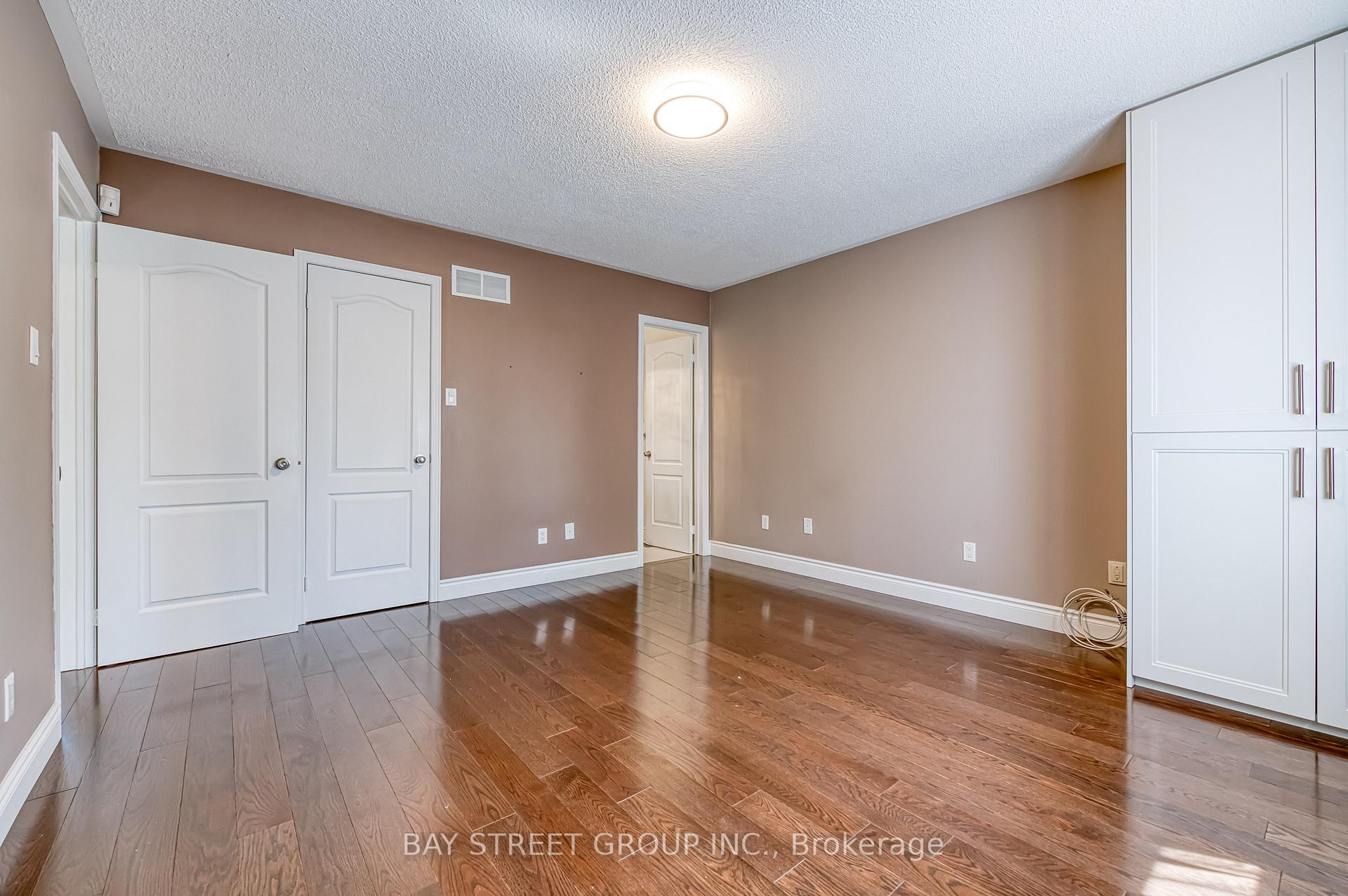 Photo 19 of 15 Glenbury Drive, Vaughan, Brownridge — HOMEH