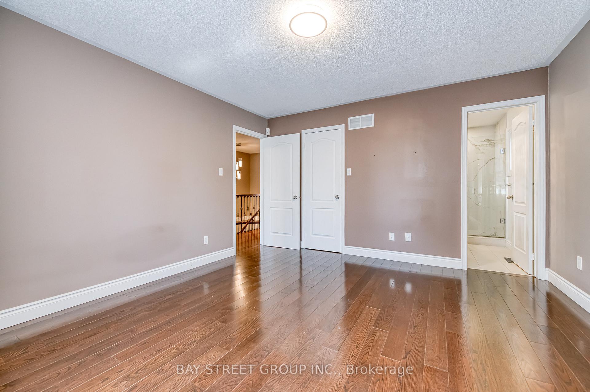 Photo 20 of 15 Glenbury Drive, Vaughan, Brownridge — HOMEH