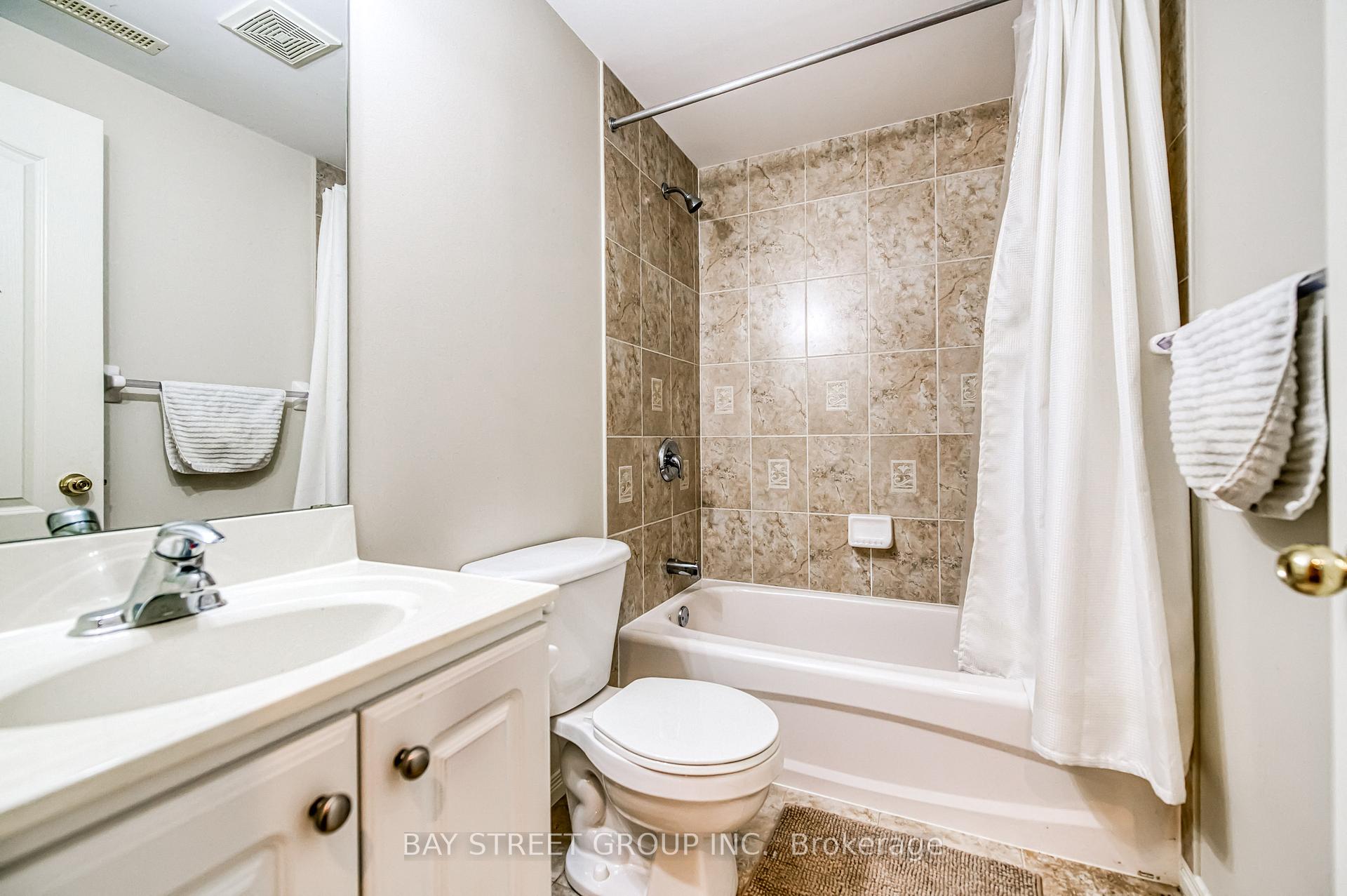 Photo 30 of 15 Glenbury Drive, Vaughan, Brownridge — HOMEH