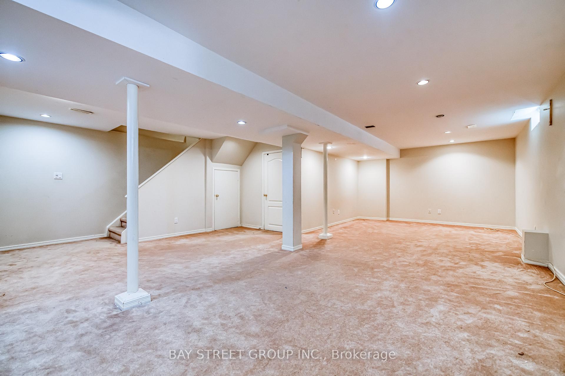Photo 32 of 15 Glenbury Drive, Vaughan, Brownridge — HOMEH