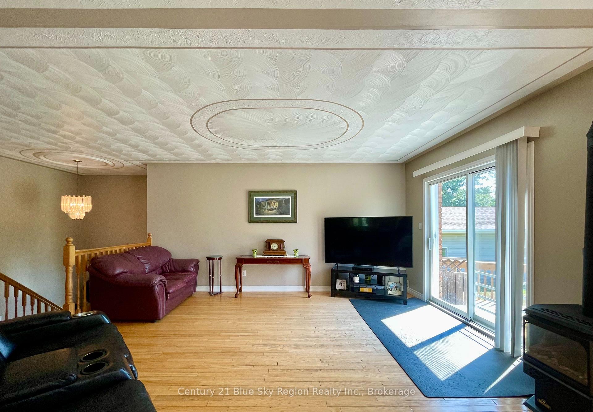 Photo 9 of 494 Salter Street, West Nipissing, Sturgeon Falls — HOMEH