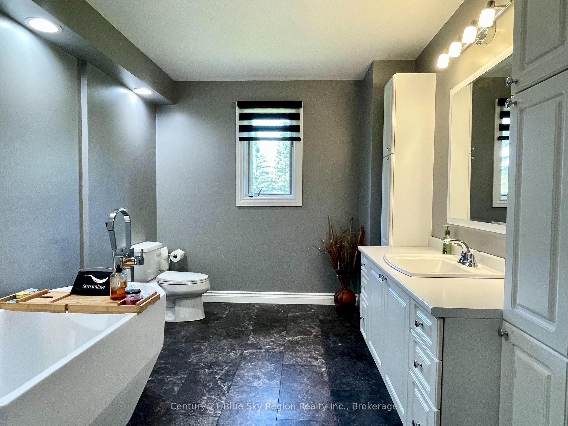 Photo 15 of 494 Salter Street, West Nipissing, Sturgeon Falls — HOMEH