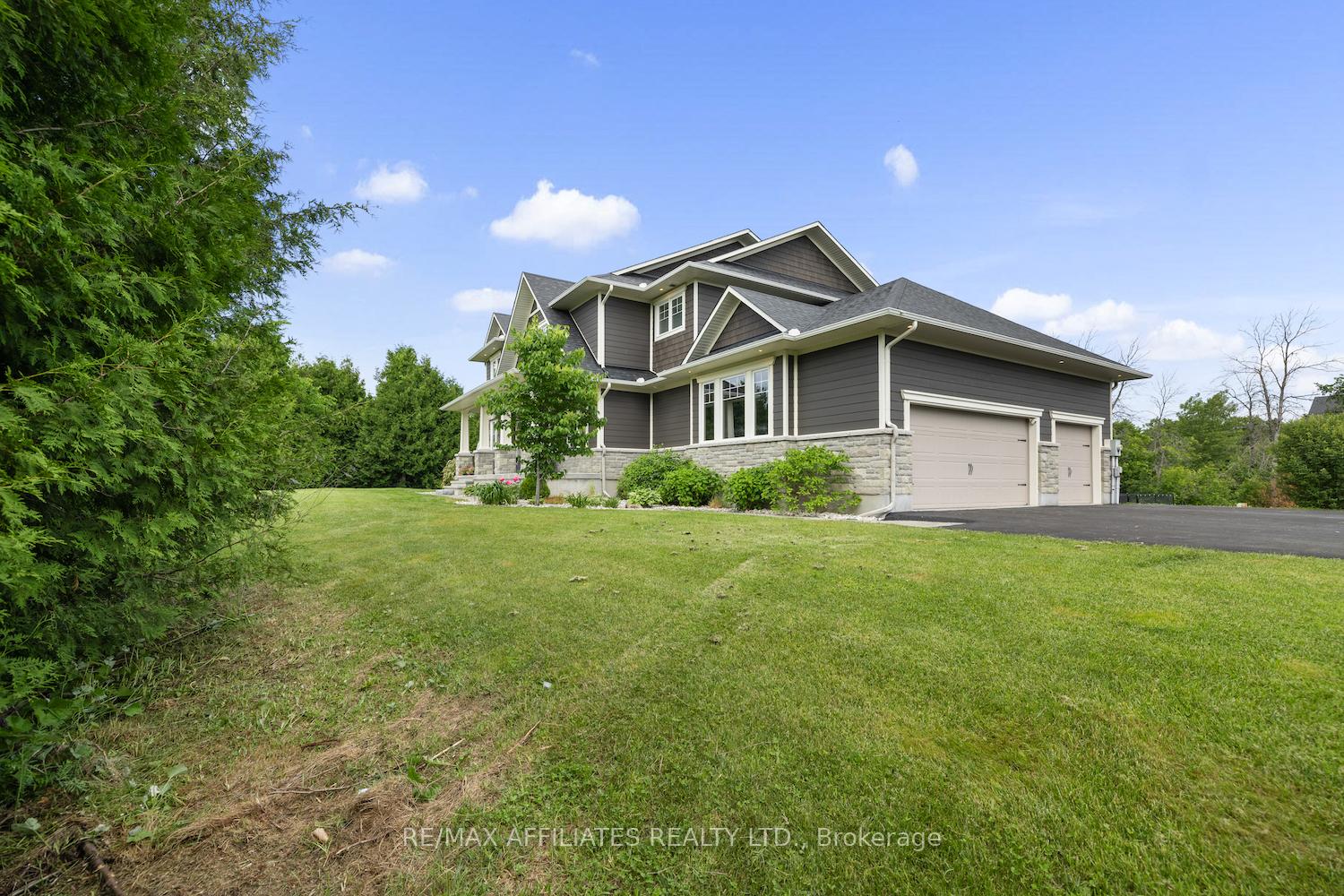 Photo 10 of 108 Denise Crescent, Beckwith, Beckwith Twp — HOMEH