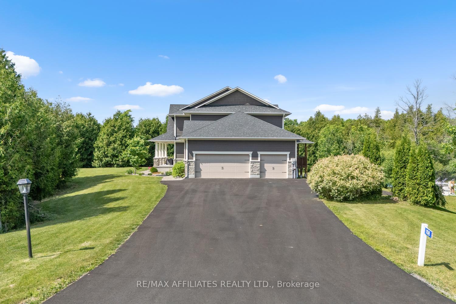 Photo 3 of 108 Denise Crescent, Beckwith, Beckwith Twp — HOMEH