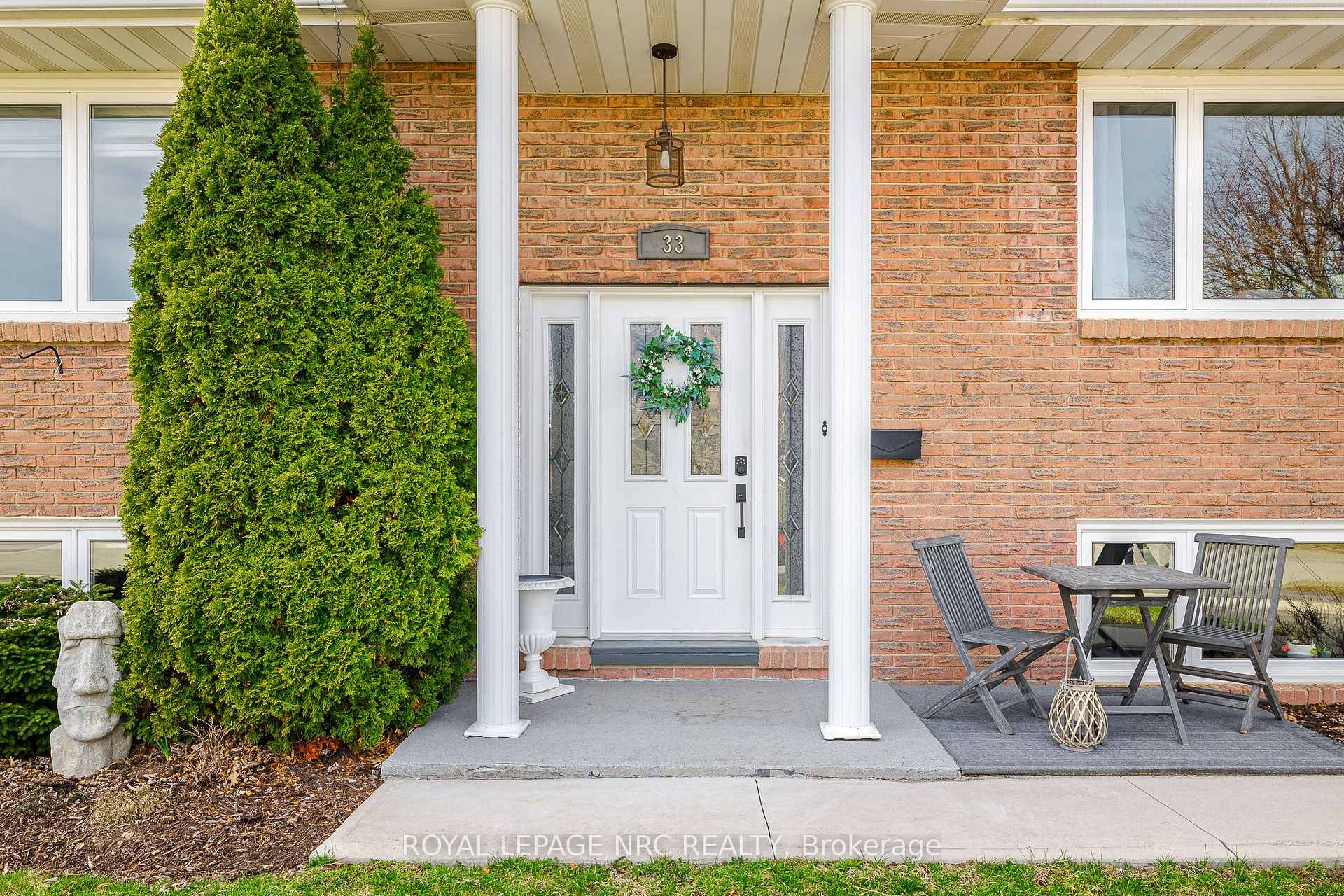 Photo 3 of 33 Idylwood Road, Welland, N. Welland — HOMEH