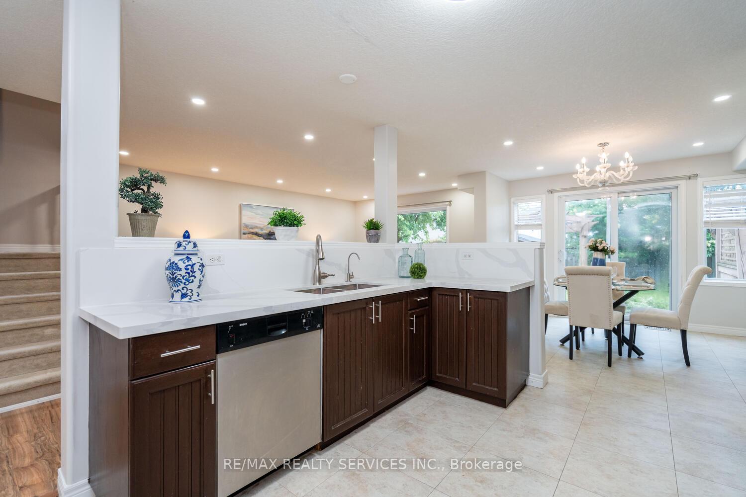 Photo 18 of 704 Black Cherry Street, Waterloo — HOMEH