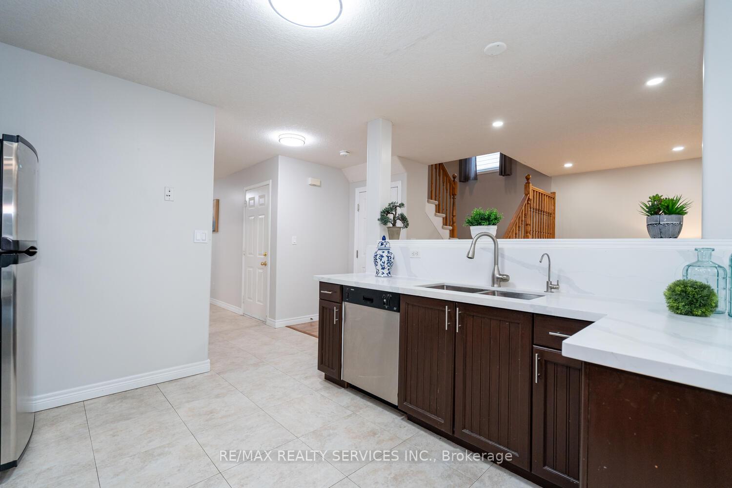 Photo 19 of 704 Black Cherry Street, Waterloo — HOMEH