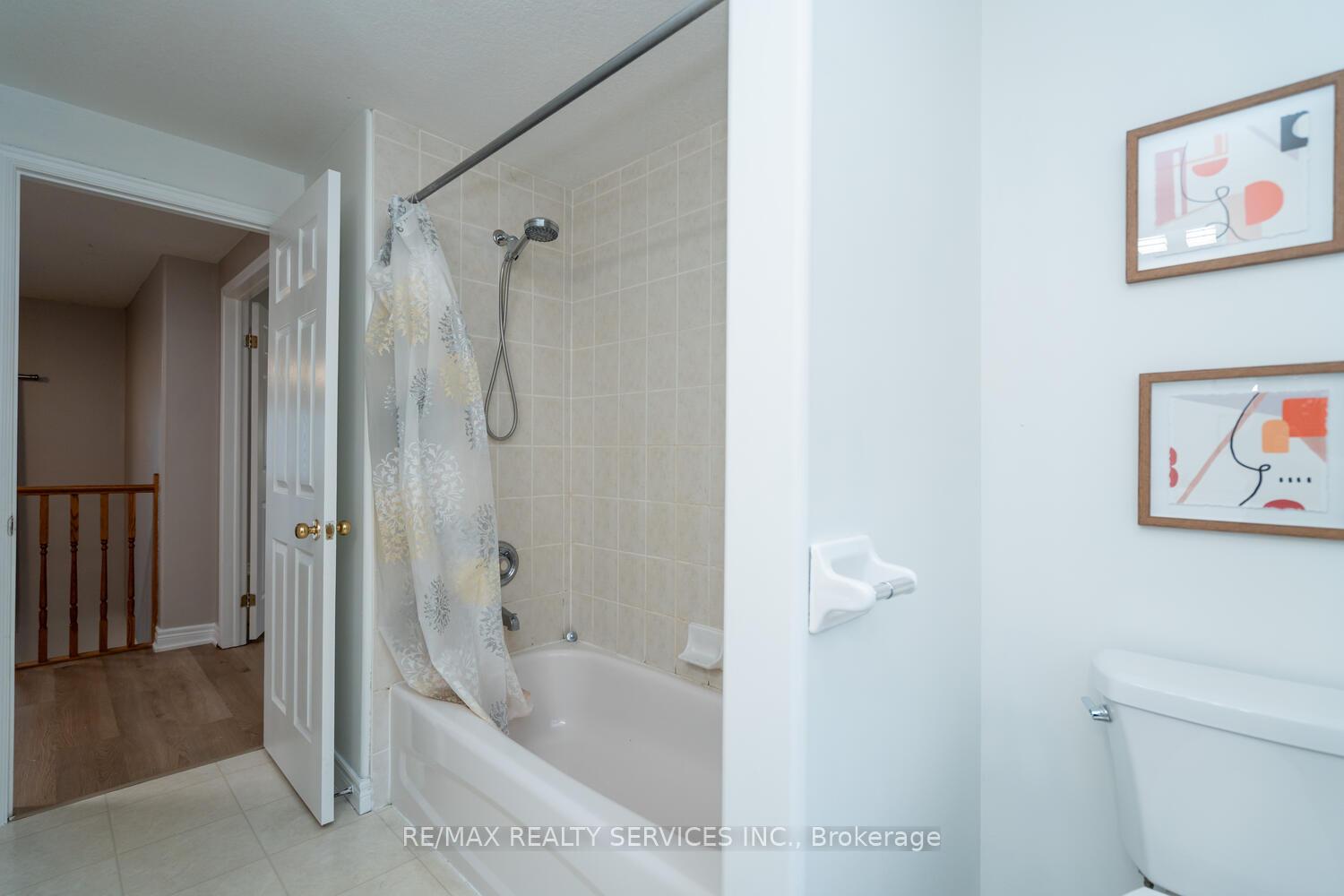Photo 35 of 704 Black Cherry Street, Waterloo — HOMEH