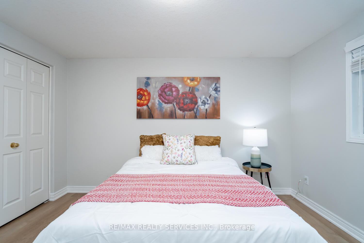 Photo 37 of 704 Black Cherry Street, Waterloo — HOMEH