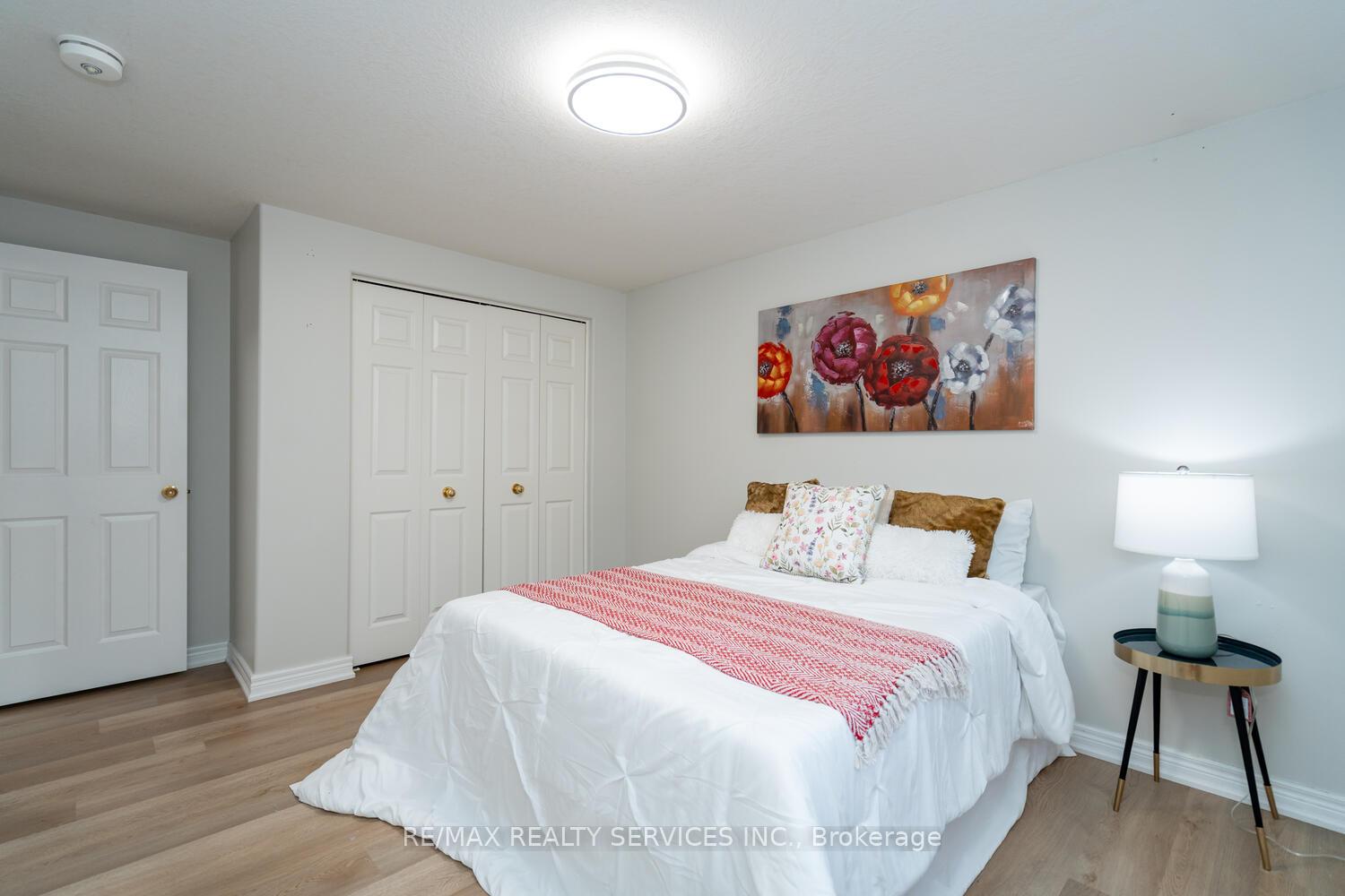 Photo 38 of 704 Black Cherry Street, Waterloo — HOMEH