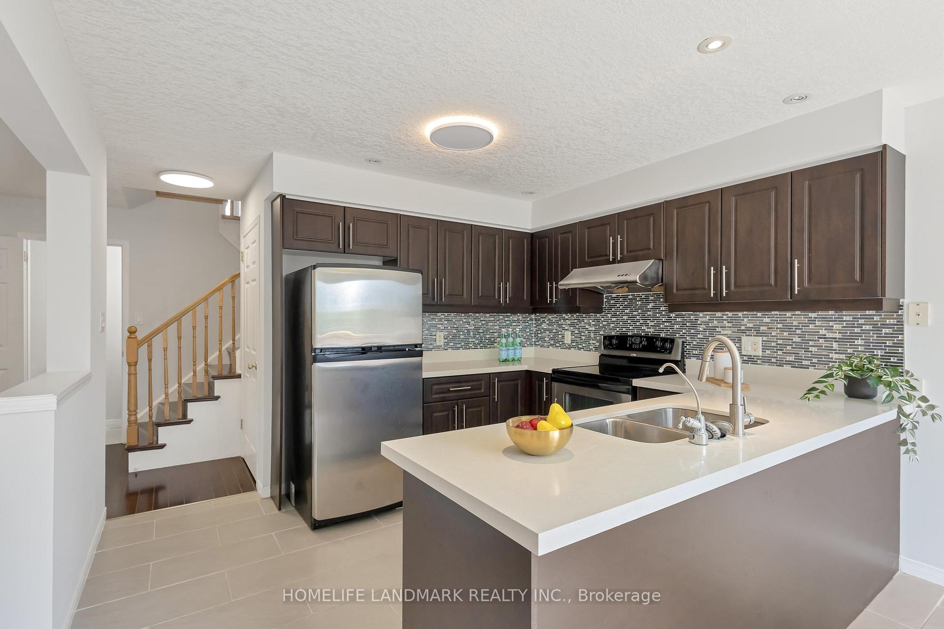 Photo 12 of 205 Holbeach Crescent, Waterloo, Colonial Acres — HOMEH