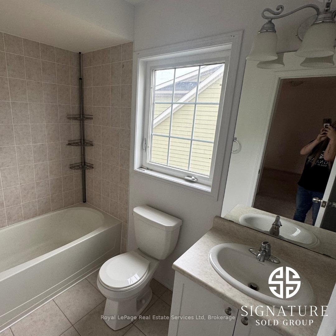 Photo 5 of Unit 29, 21 Village Gate Drive, Wasaga Beach — HOMEH