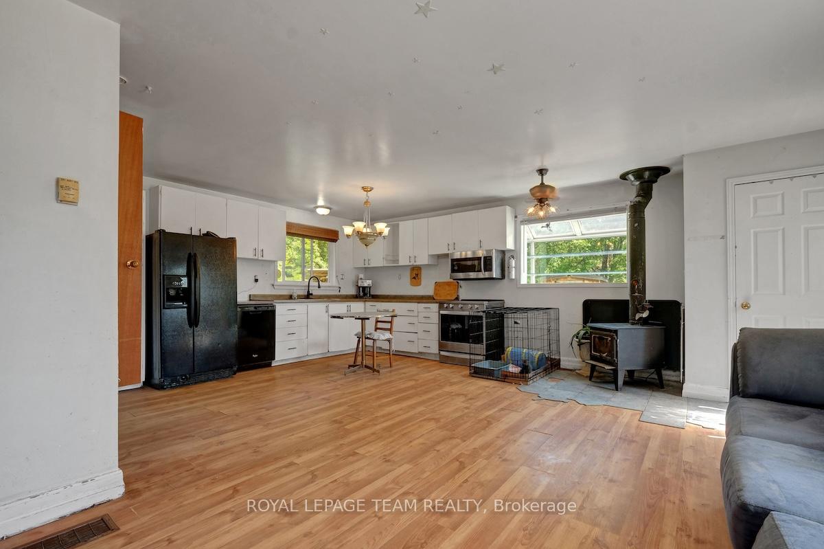 Photo 10 of 5684 McCrea Road, Augusta, Augusta Twp — HOMEH