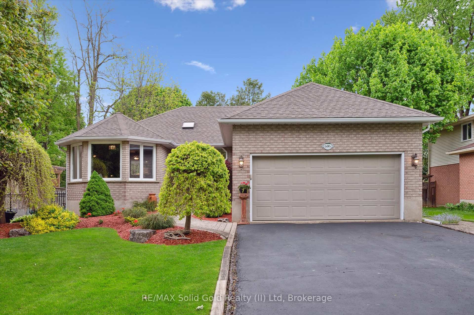 Photo 1 of 606 Rustic Drive, Waterloo — HOMEH