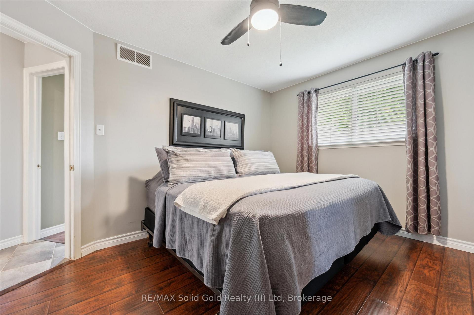 Photo 23 of 606 Rustic Drive, Waterloo — HOMEH