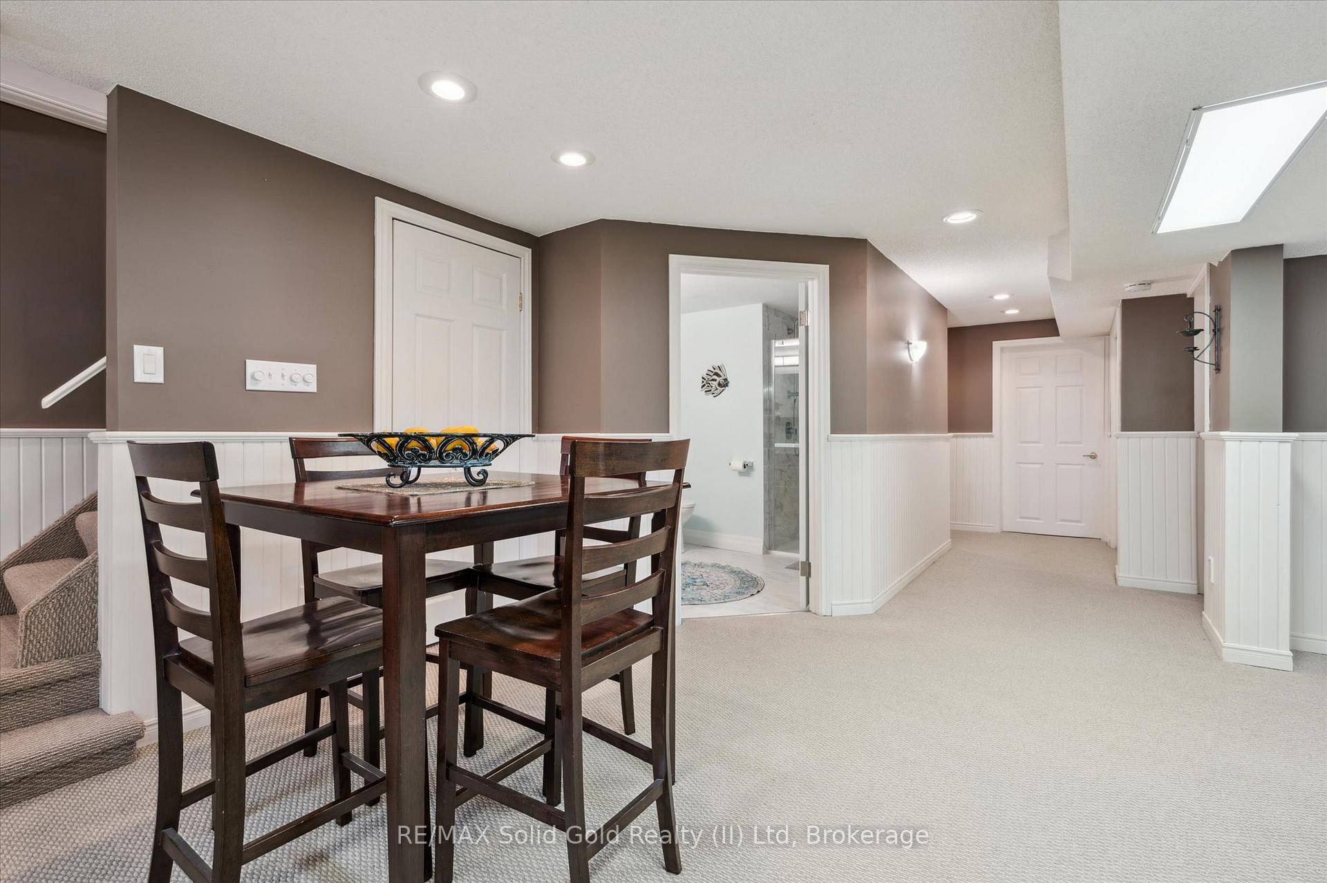 Photo 30 of 606 Rustic Drive, Waterloo — HOMEH