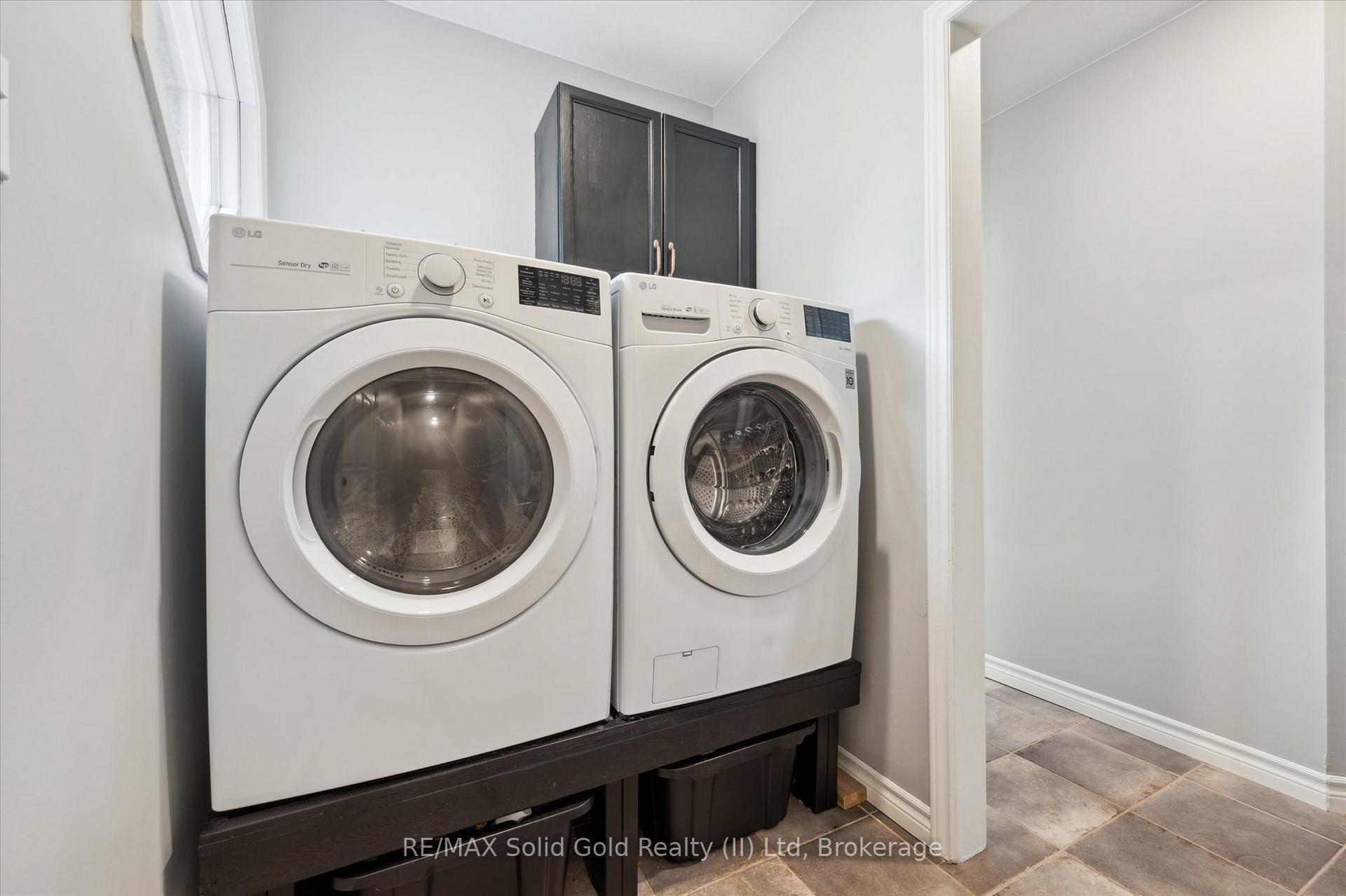 Photo 34 of 606 Rustic Drive, Waterloo — HOMEH