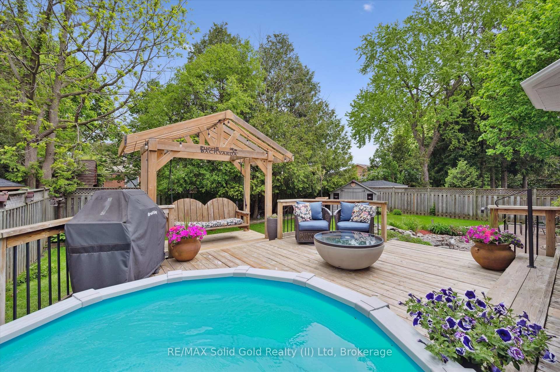 Photo 38 of 606 Rustic Drive, Waterloo — HOMEH