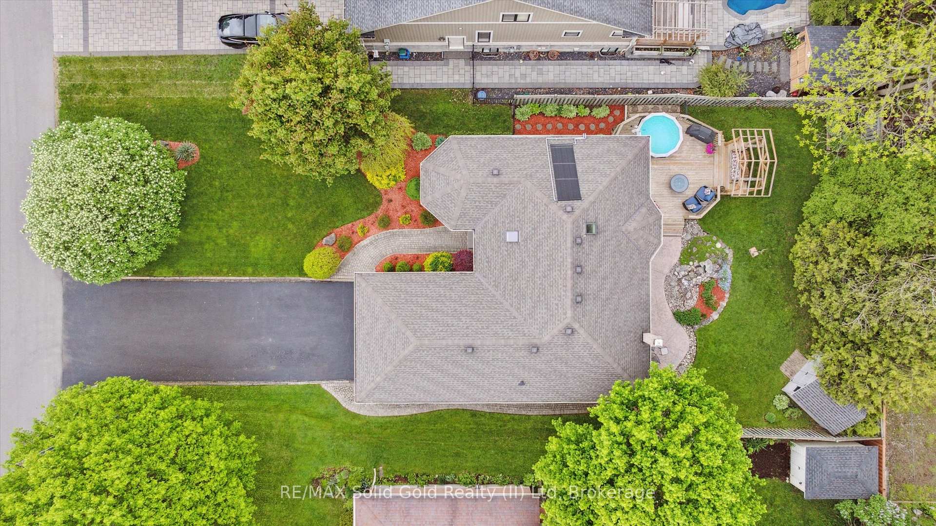 Photo 44 of 606 Rustic Drive, Waterloo — HOMEH