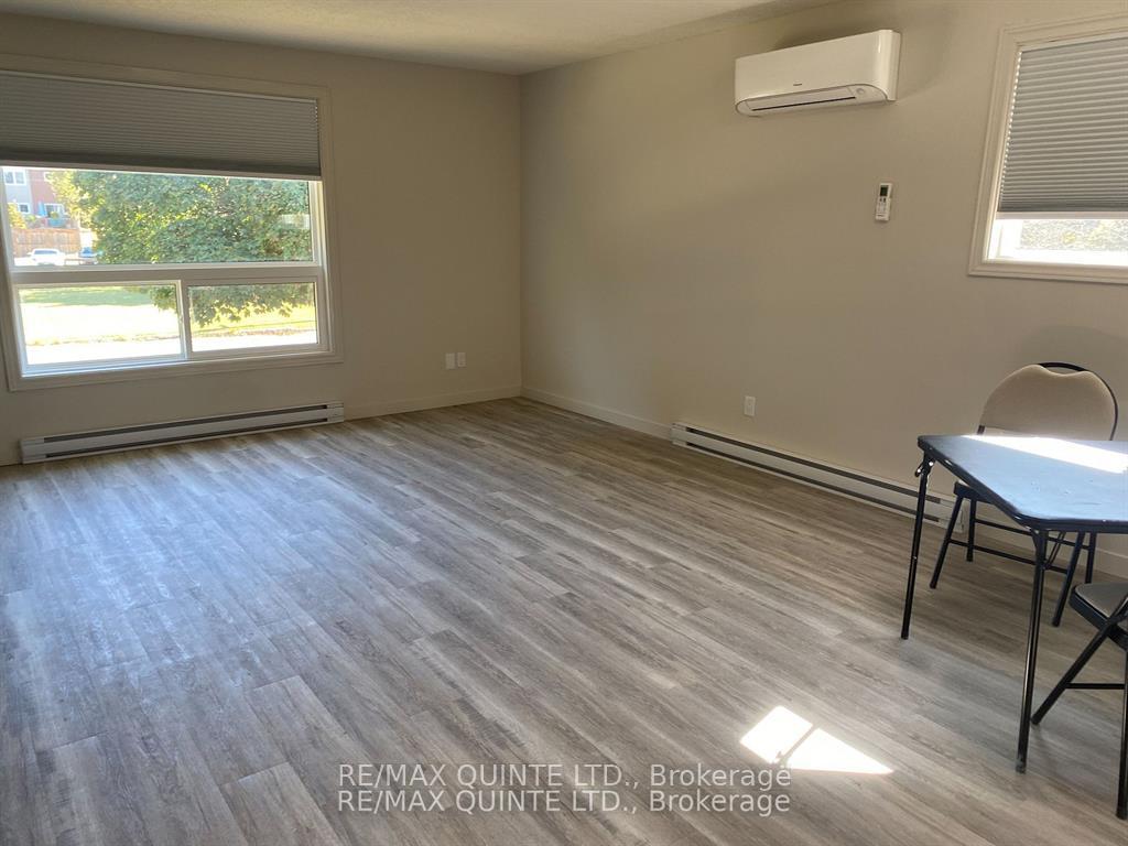 Photo 7 of Unit 6, 2 Village Drive, Belleville, Belleville Ward — HOMEH