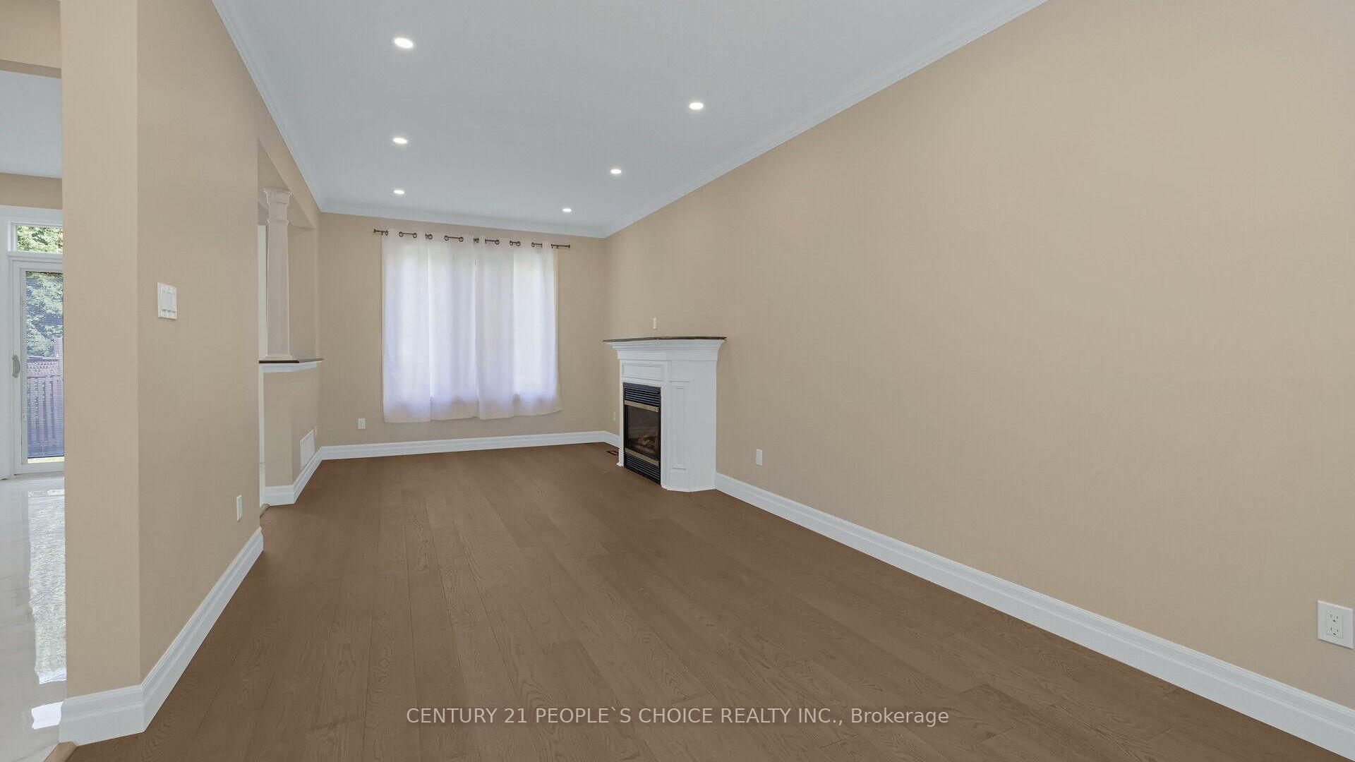 Photo 9 of 25 Willow Tree Street, Vaughan, Maple — HOMEH