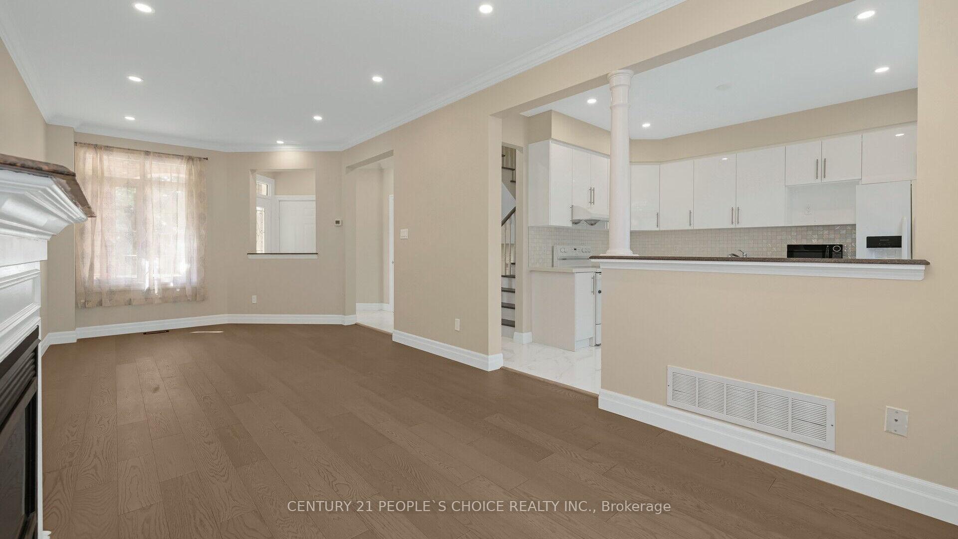 Photo 14 of 25 Willow Tree Street, Vaughan, Maple — HOMEH