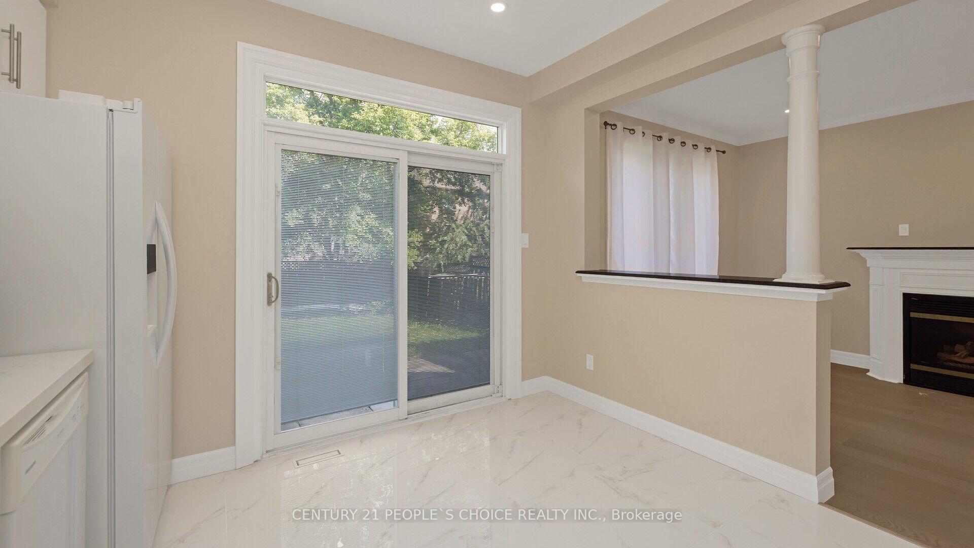 Photo 15 of 25 Willow Tree Street, Vaughan, Maple — HOMEH