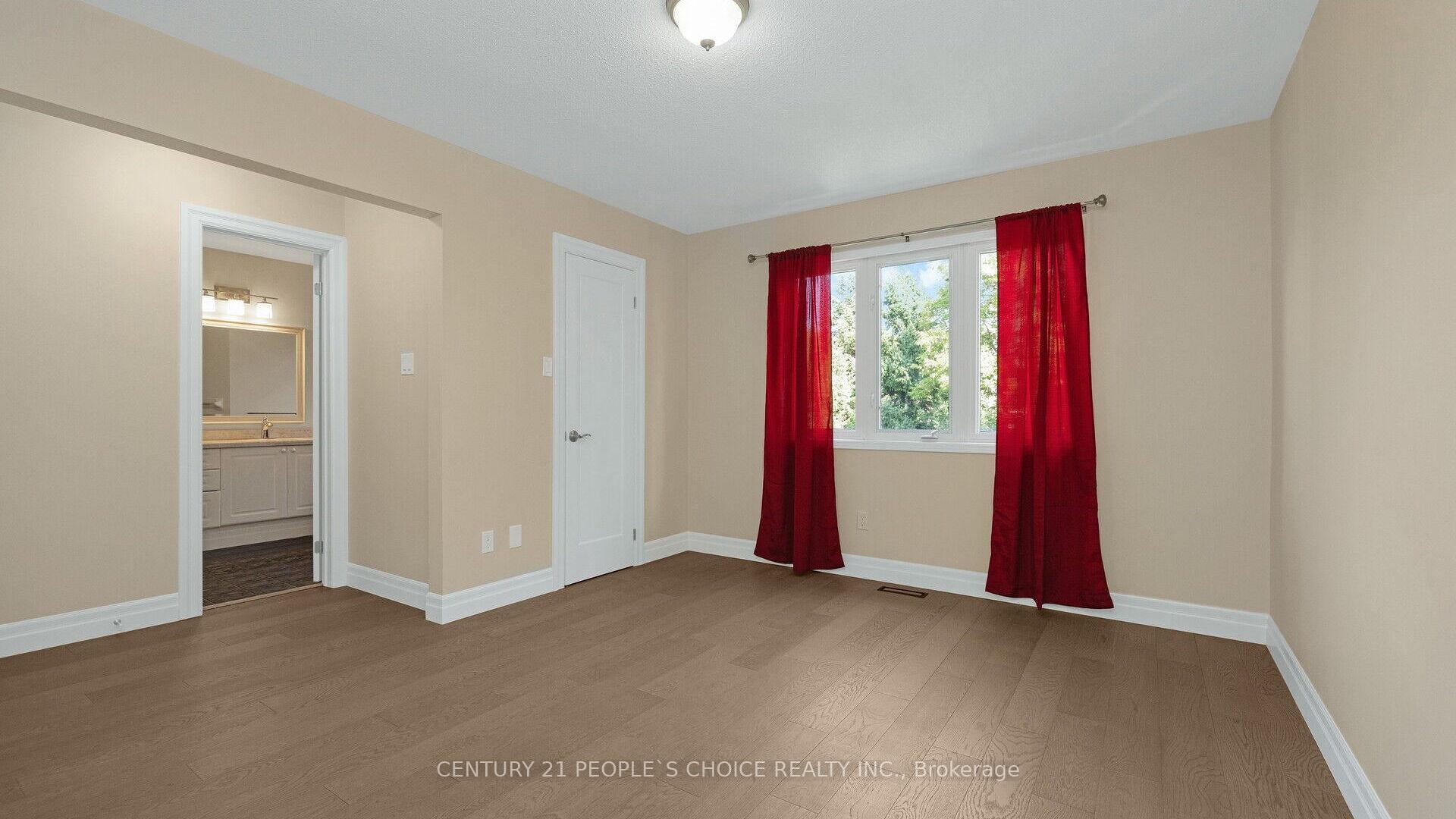 Photo 19 of 25 Willow Tree Street, Vaughan, Maple — HOMEH