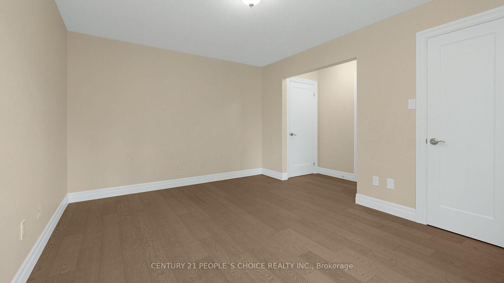 Photo 21 of 25 Willow Tree Street, Vaughan, Maple — HOMEH