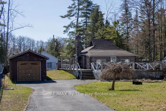 Photo 1 of 125 River Road E, Wasaga Beach — HOMEH