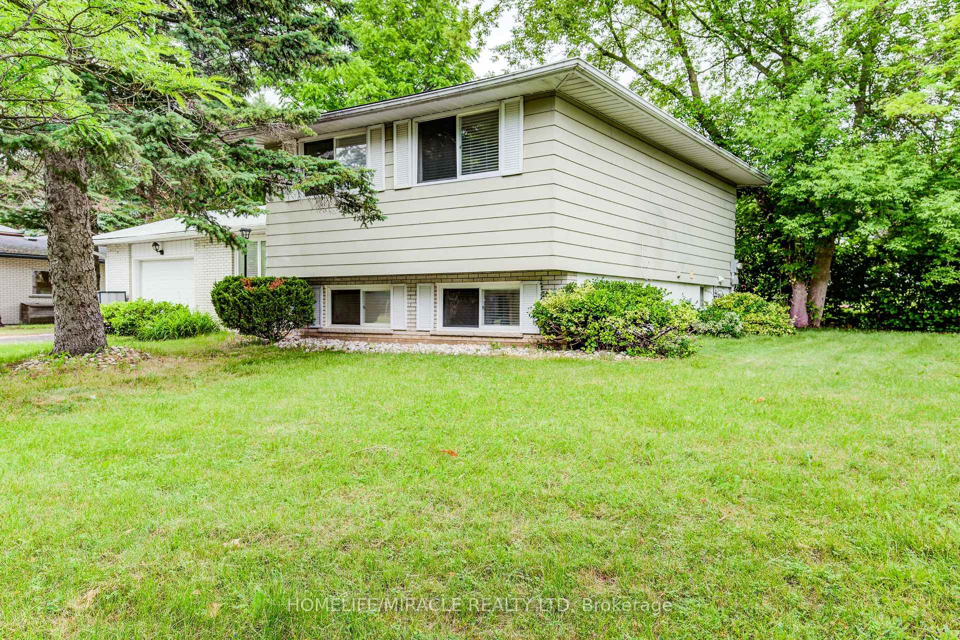 Photo 4 of 262 Northcrest Place, Waterloo — HOMEH