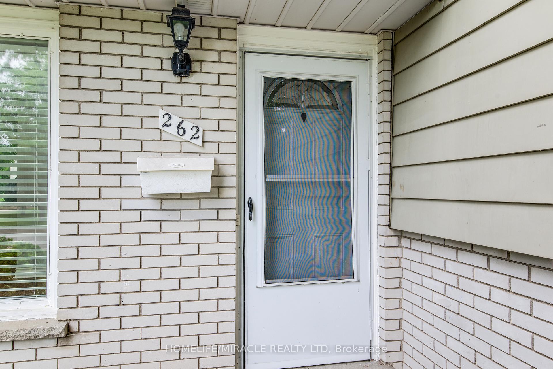 Photo 10 of 262 Northcrest Place, Waterloo — HOMEH