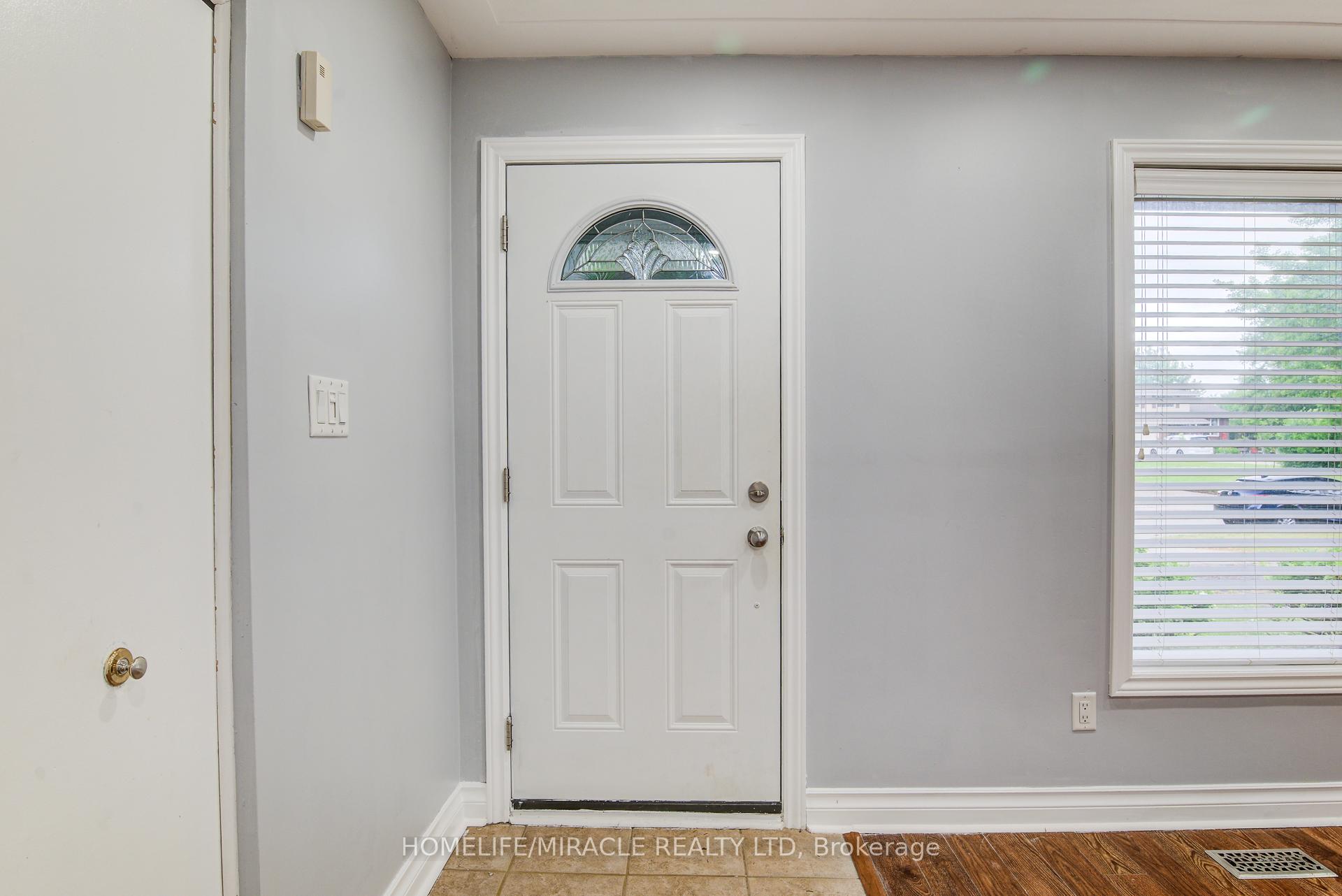 Photo 12 of 262 Northcrest Place, Waterloo — HOMEH