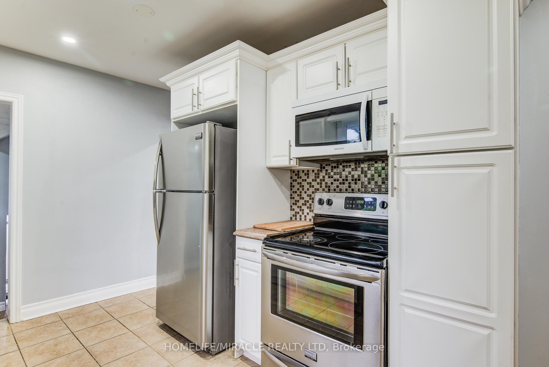 Photo 22 of 262 Northcrest Place, Waterloo — HOMEH