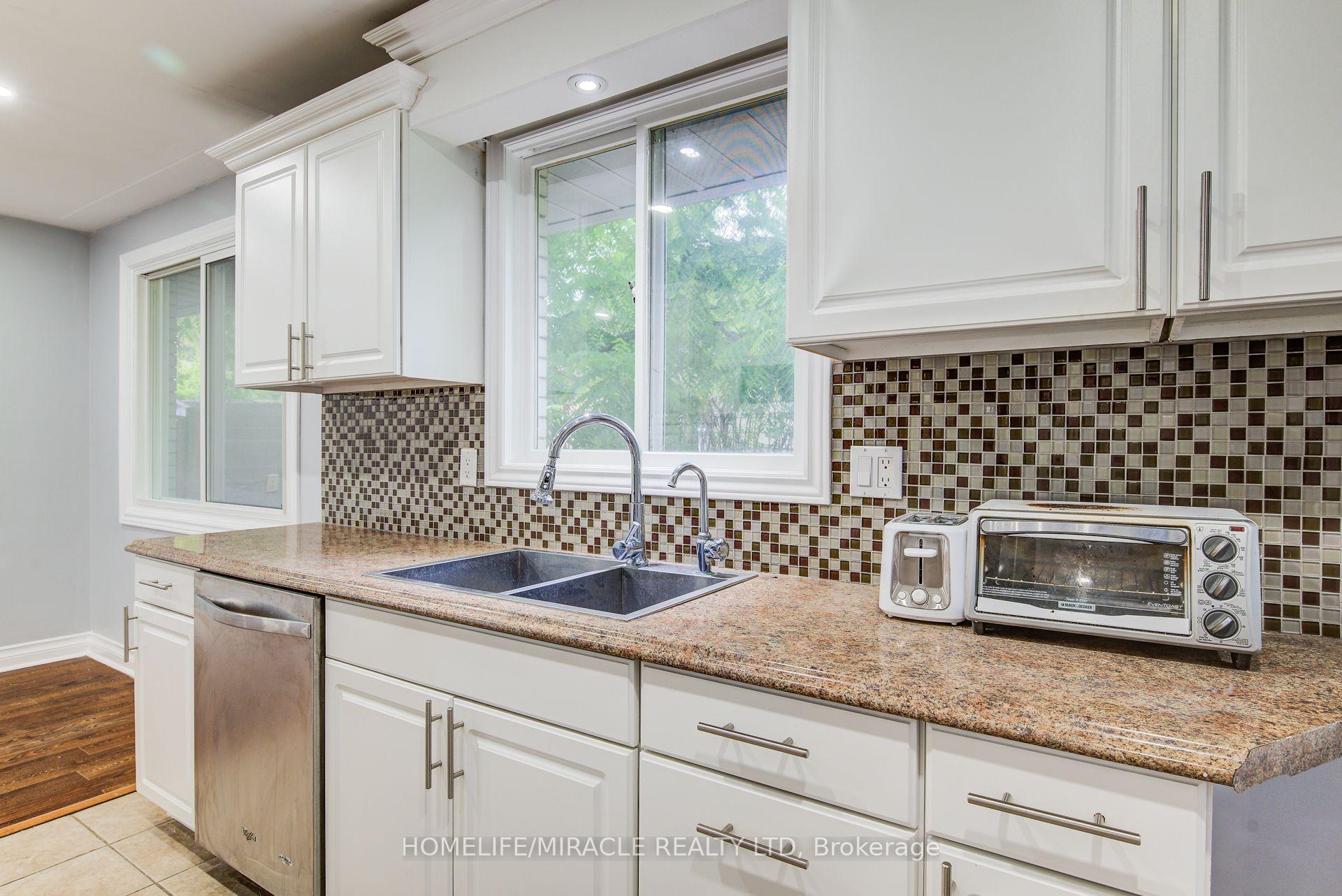 Photo 23 of 262 Northcrest Place, Waterloo — HOMEH