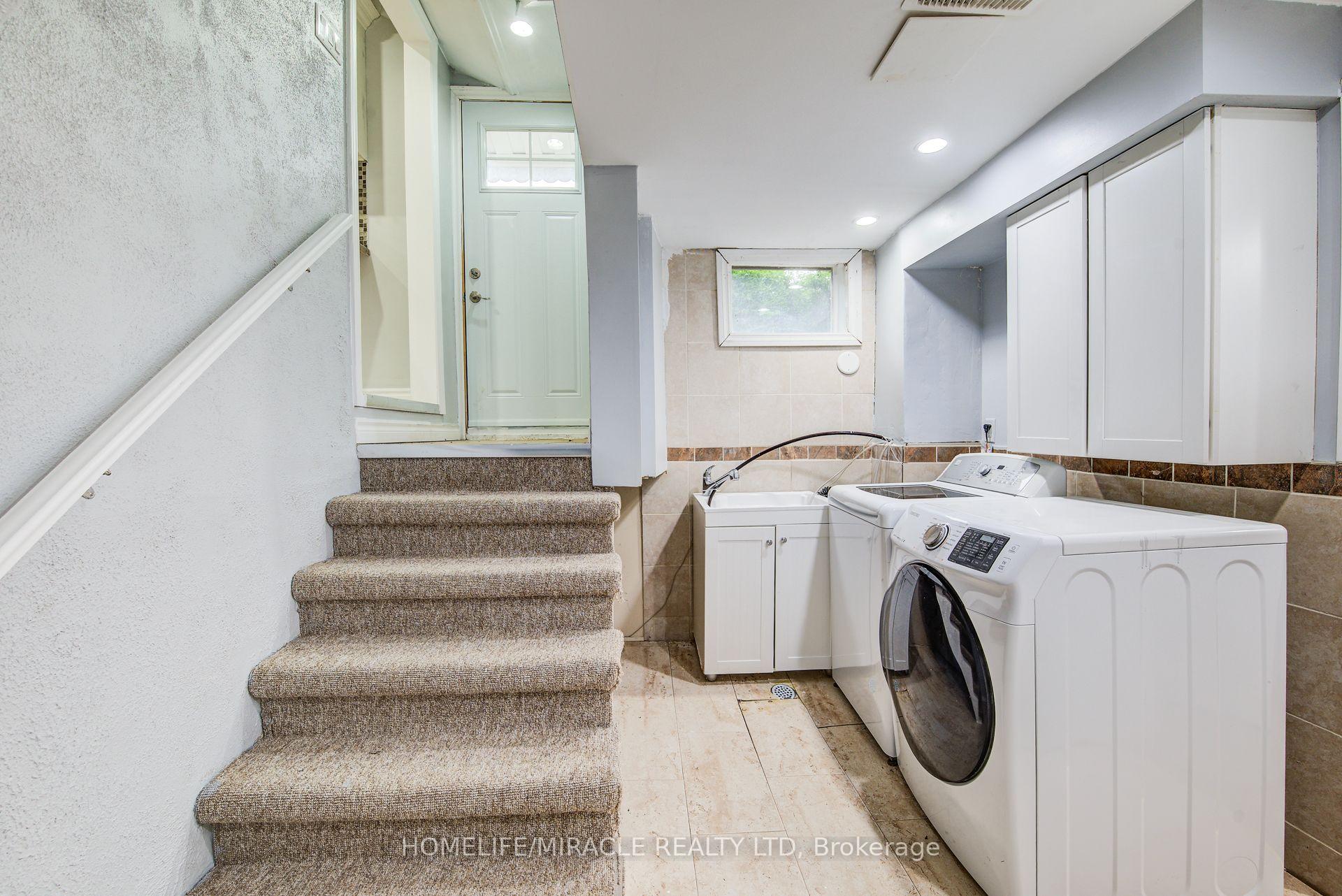 Photo 29 of 262 Northcrest Place, Waterloo — HOMEH