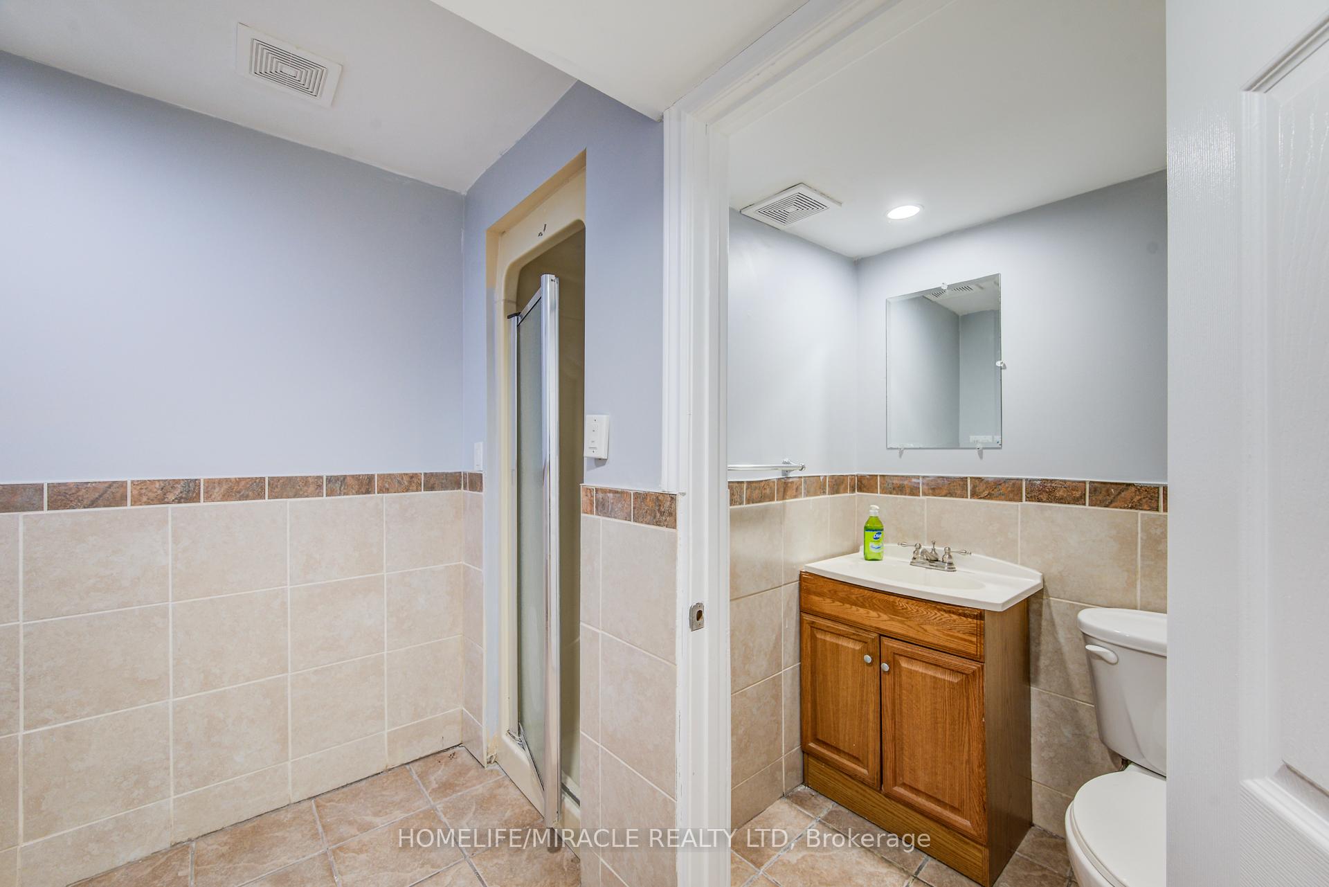 Photo 31 of 262 Northcrest Place, Waterloo — HOMEH