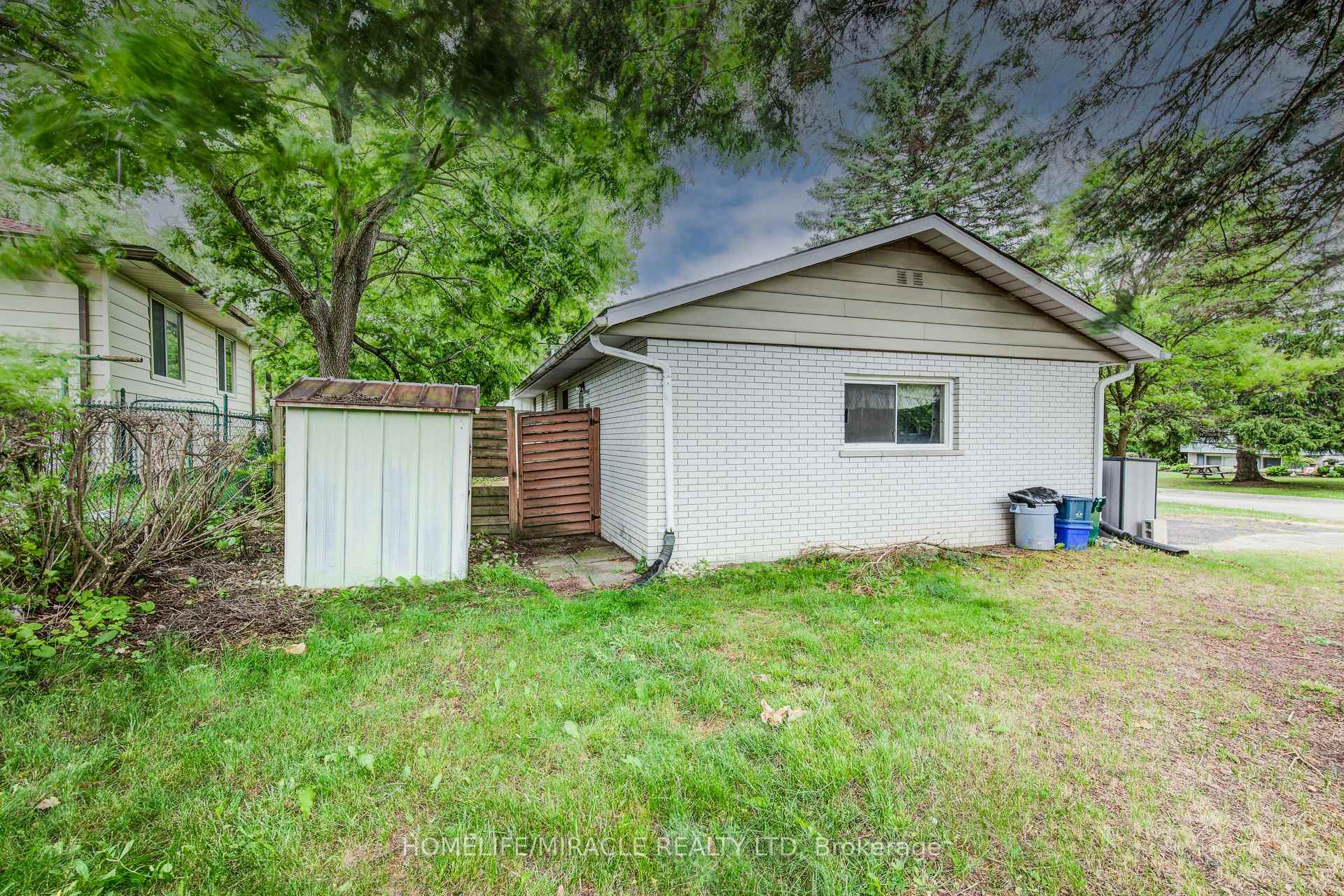 Photo 33 of 262 Northcrest Place, Waterloo — HOMEH