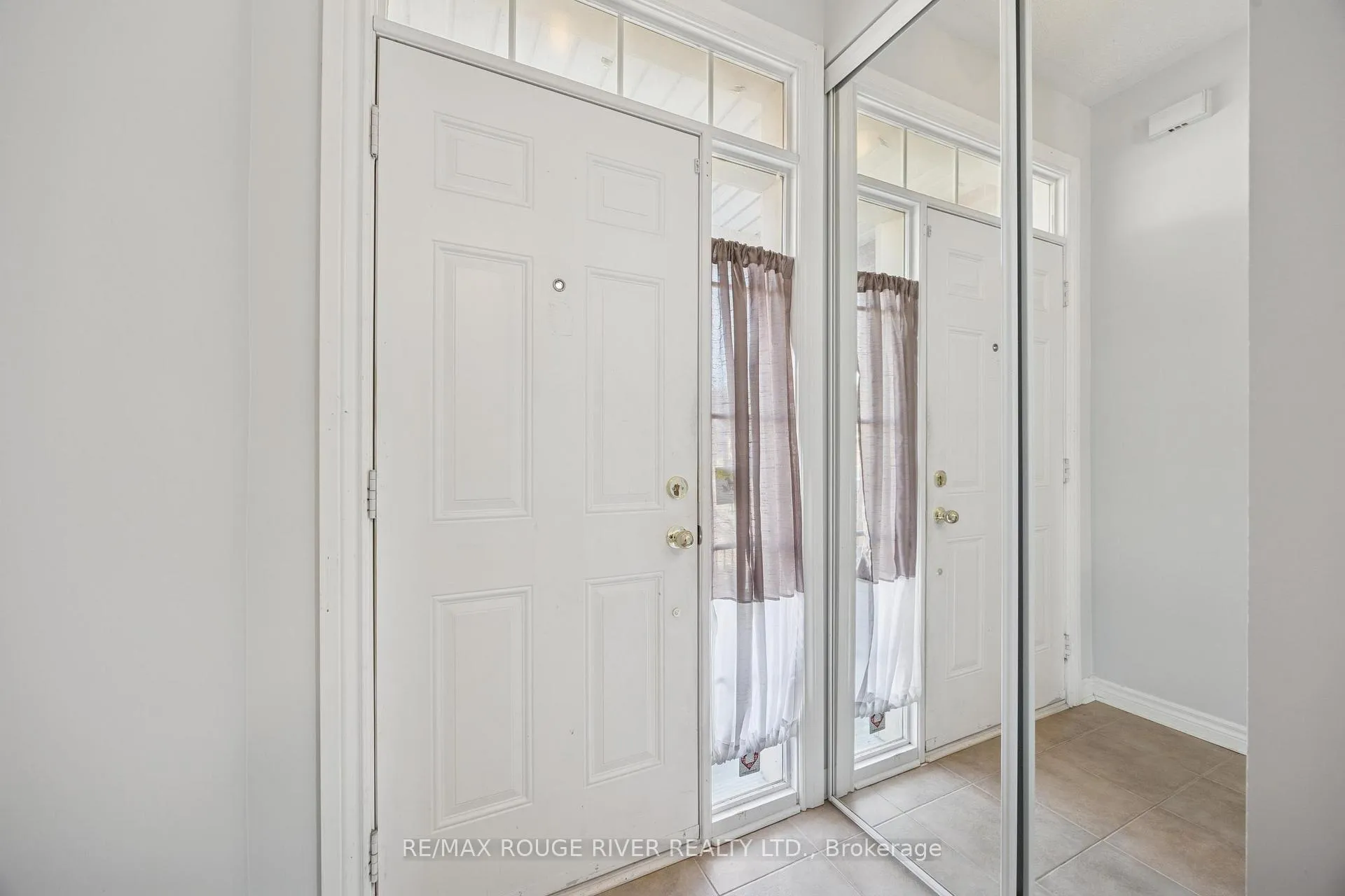 Photo 4 of 131 Kenneth Hobbs Avenue, Whitby, Pringle Creek — HOMEH
